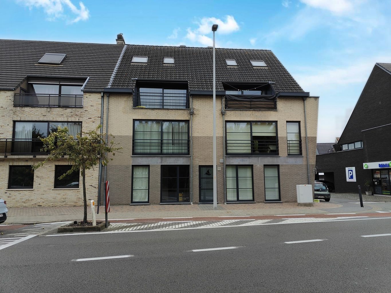 Instapklaar appartement aan de rand van Baasrode centrum! foto {{pictureIndex}}
