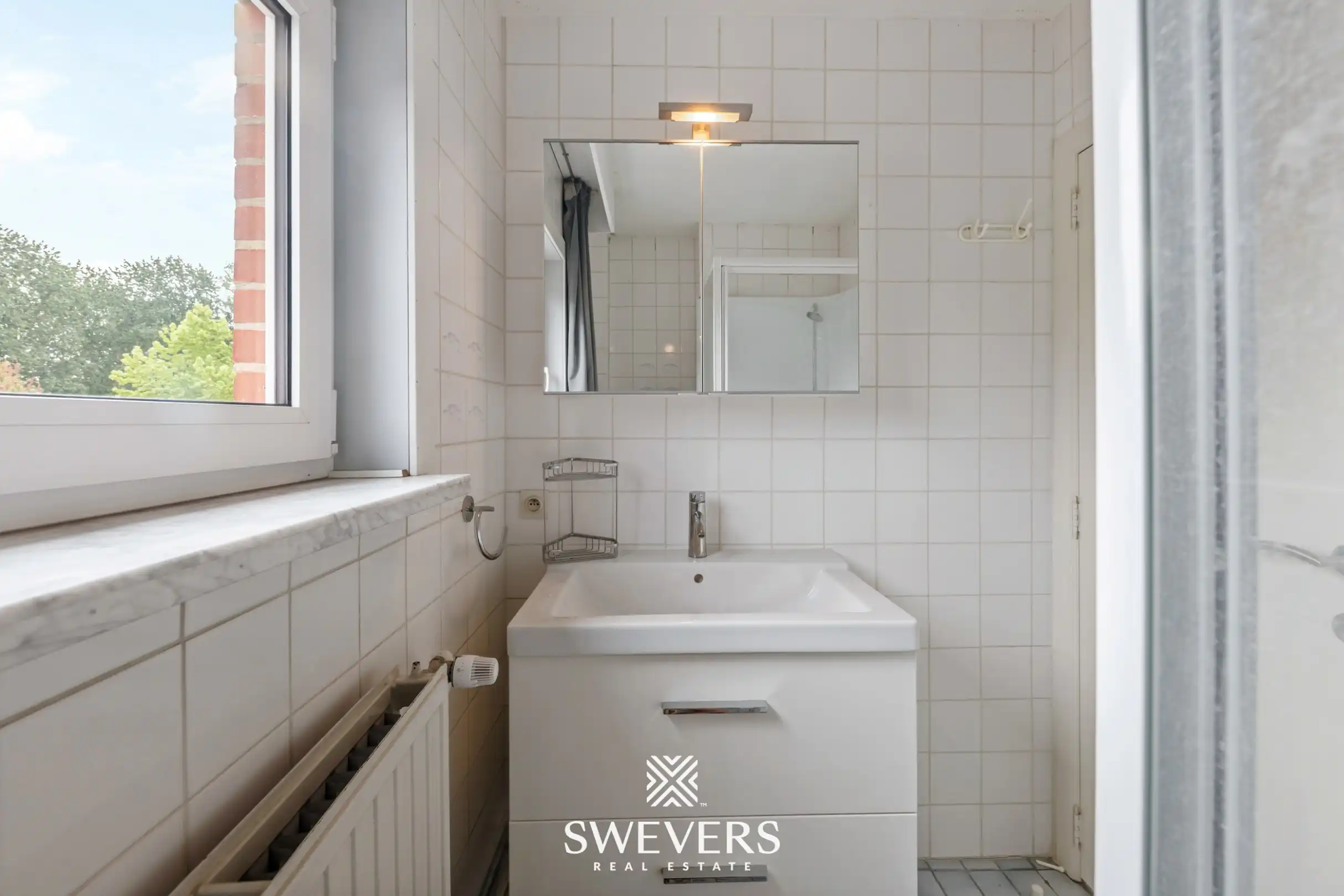 Veelzijdig handelspand met ruim duplex appartement: wonen, ondernemen én investeren onder één dak in centrum Alken foto 47