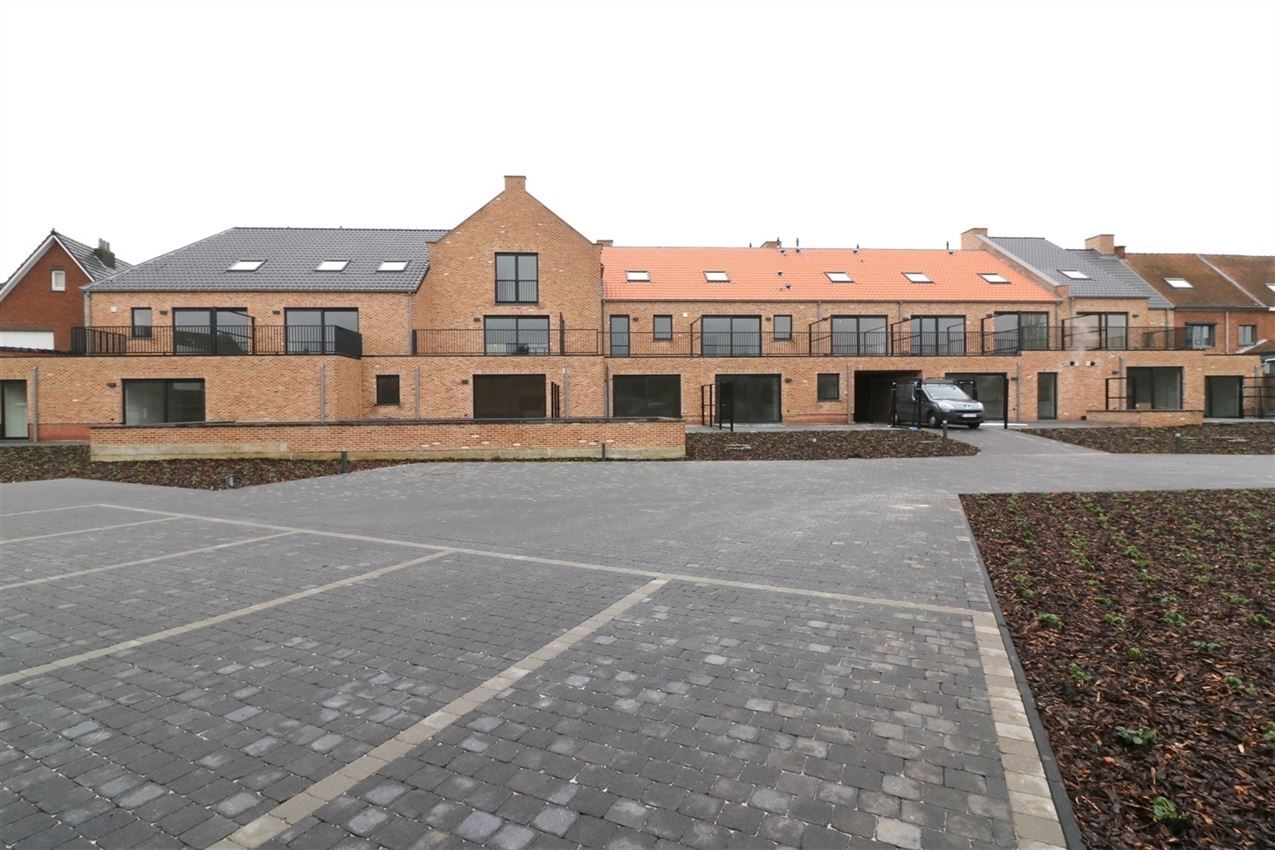 Gelijkvloers app., twee slpk, terras, rustige ligging foto 24