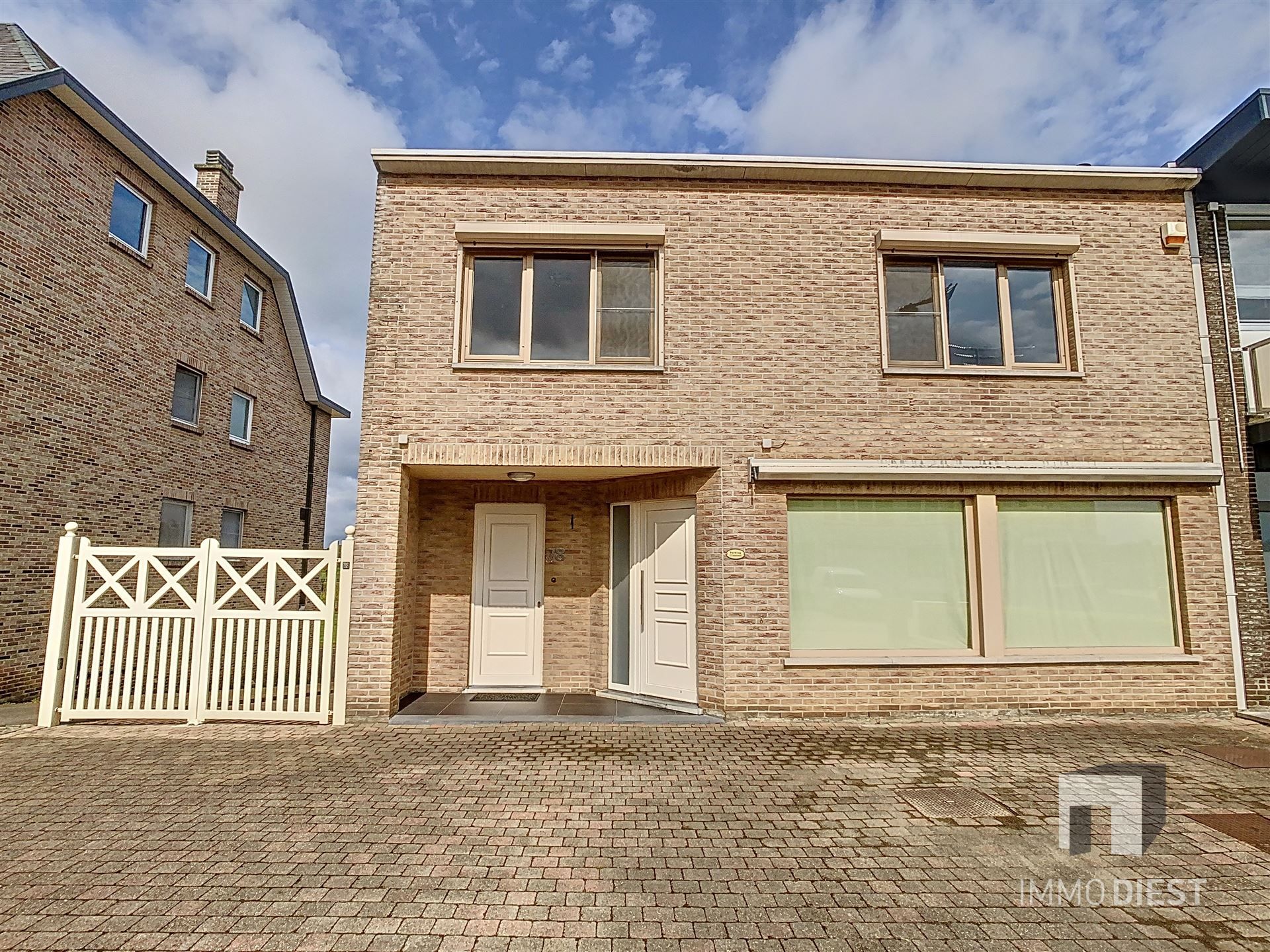 Hoofdfoto van de publicatie: Woning