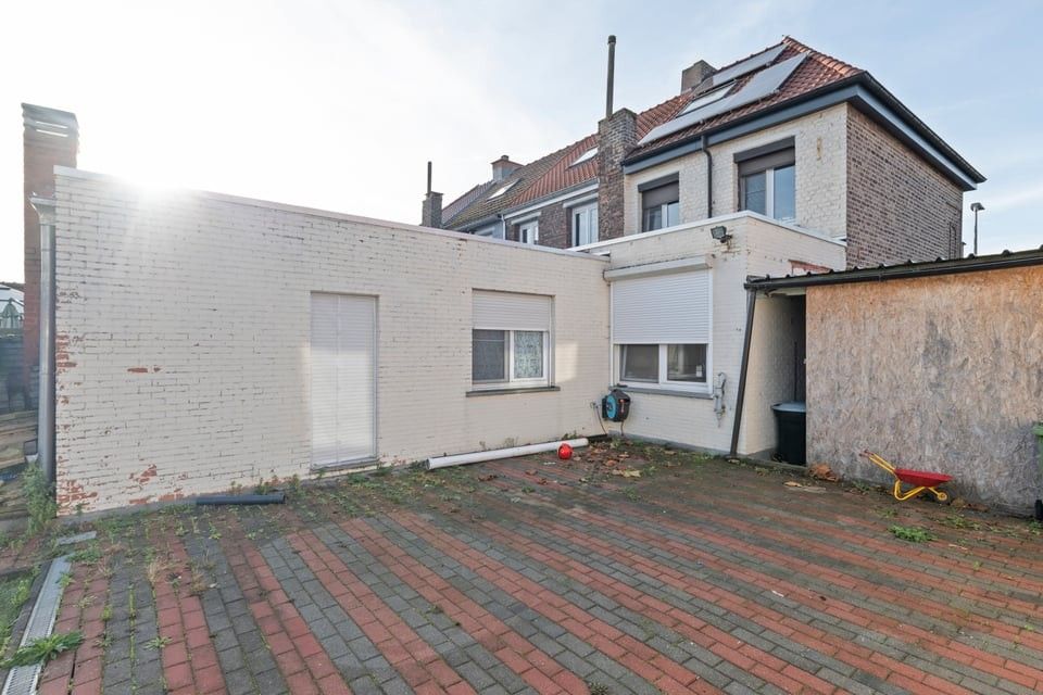 KNUSSE GEZINSWONING MET GARAGE EN ZONNEPANELEN IN SINT-TRUIDEN foto 25