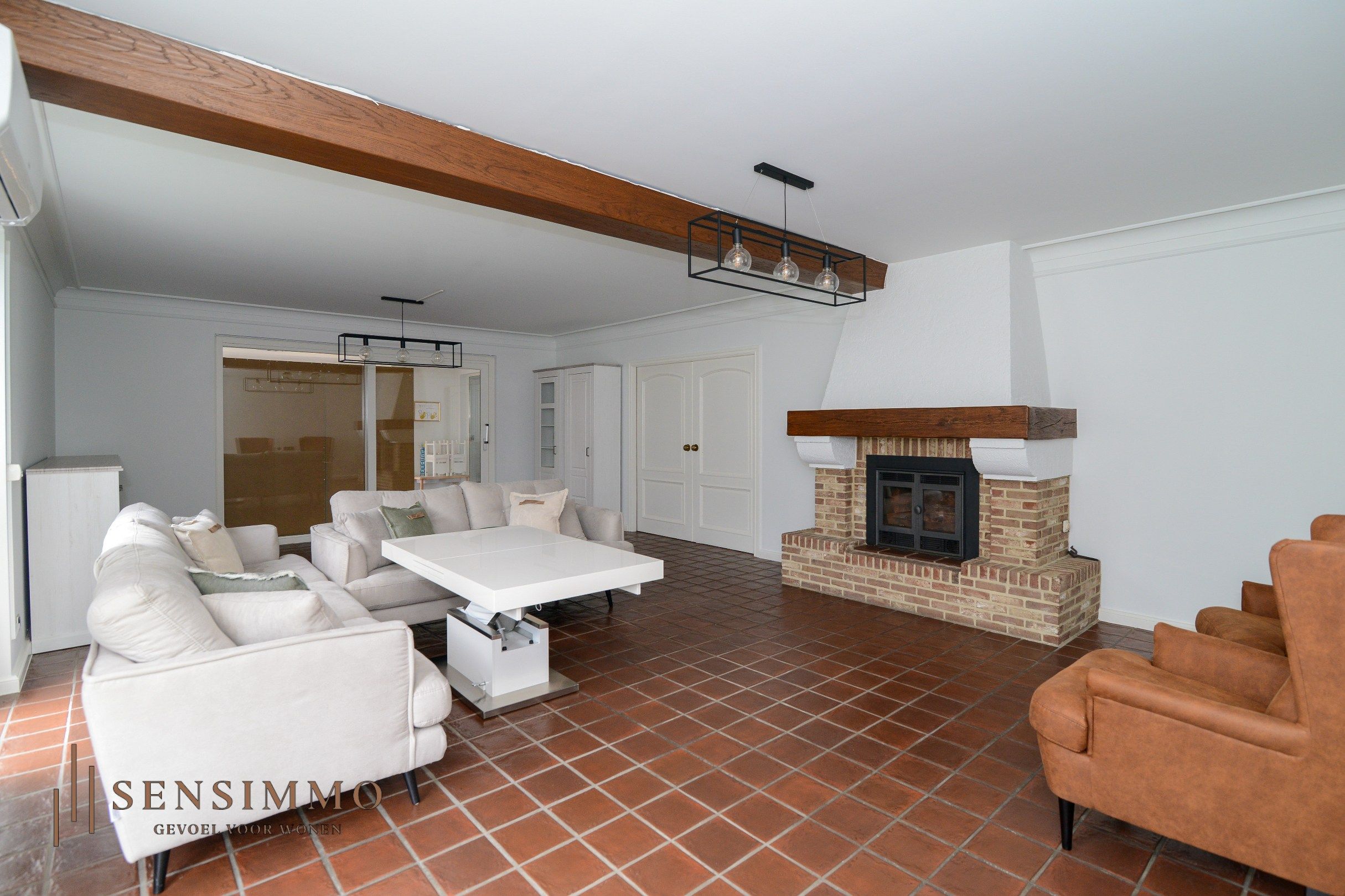 Ruime en energiezuinige woning met 4 slaapkamers op mooi perceel  foto 5