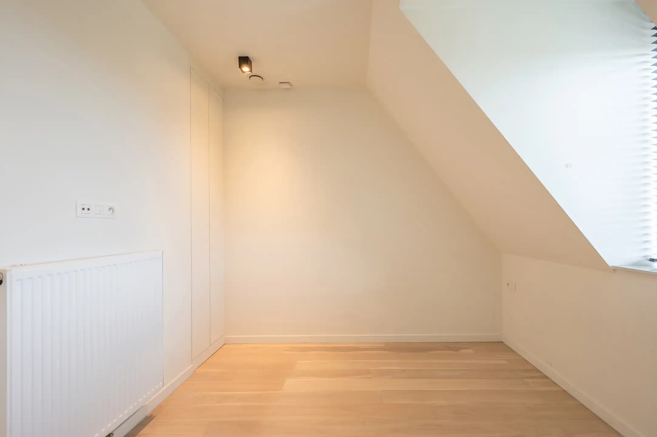 Stijlvol penthouse met 2 slaapkamers en terras – Duinenwater foto 16