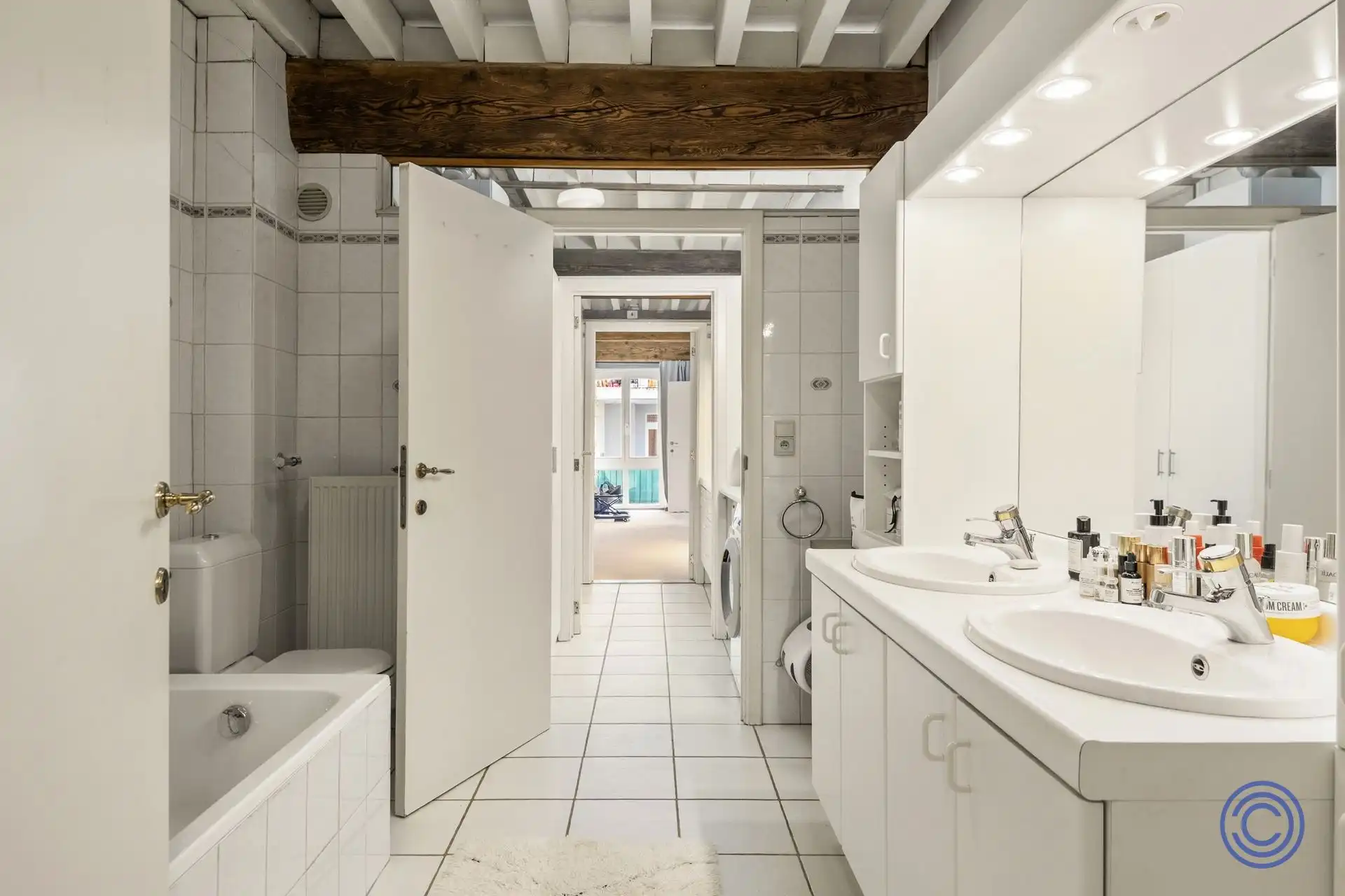 Karaktervol appartement van 195 m² met terras aan de voet van de kathedraal foto 14