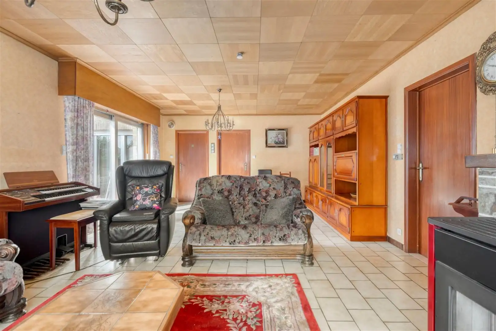 Rustig gelegen, te renoveren bungalow op een perceel van 640 m². foto 5