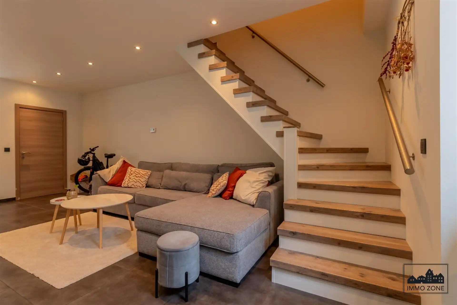 Gunstig gelegen recente 2 slaapkamerwoning met terras. foto 4