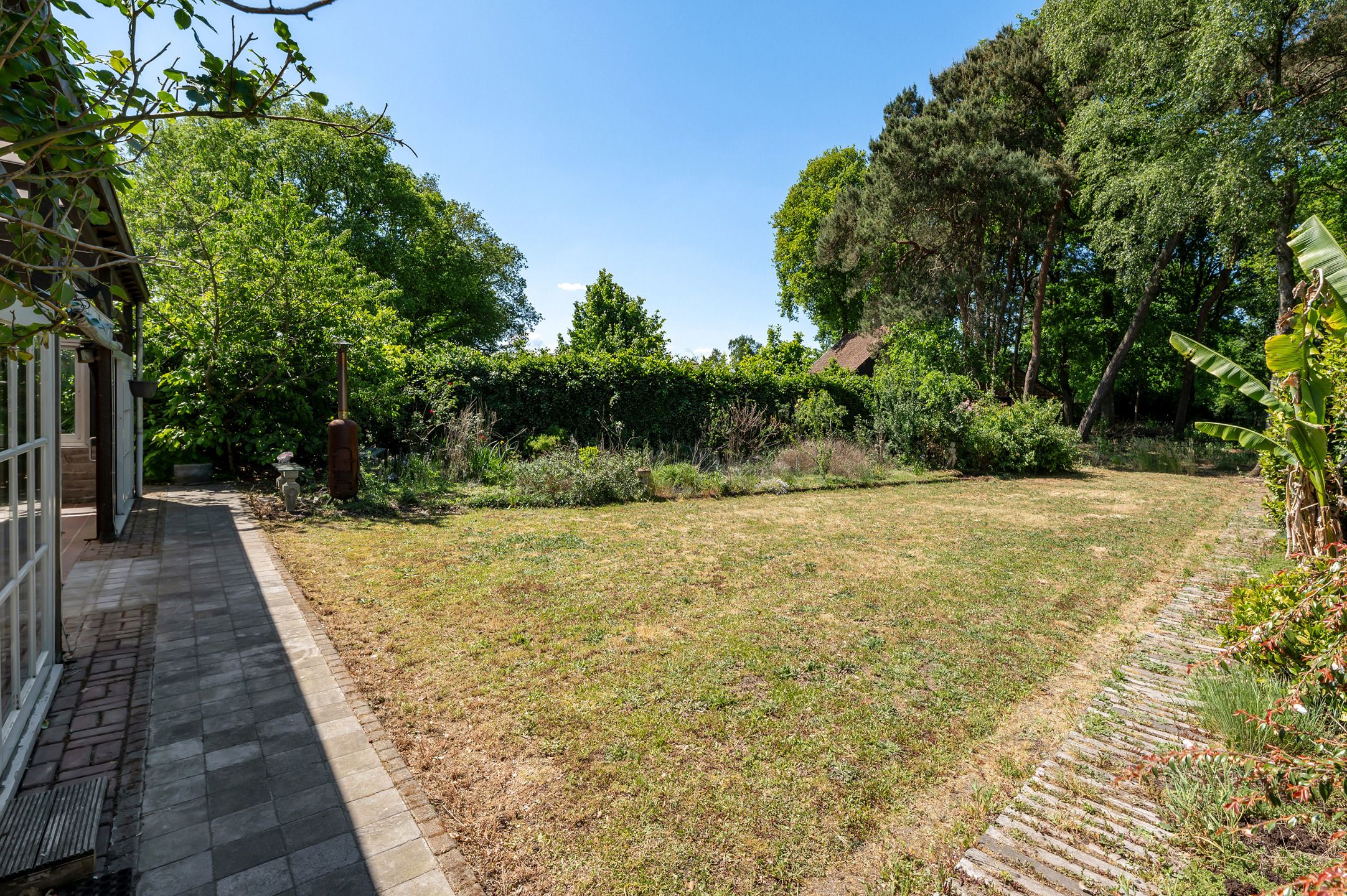 Uitzonderlijk gelegen villa nabij groen op grond van 2.785m² foto 27