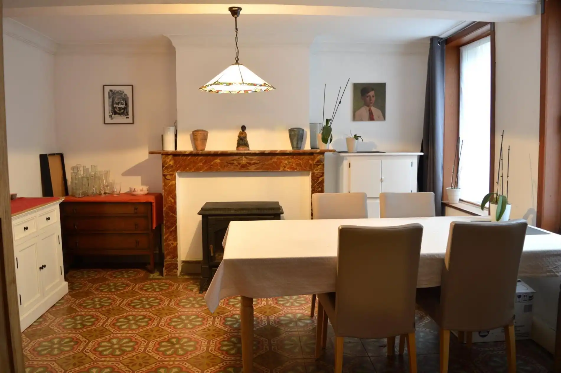 Knusse halfopen bebouwing met 1 zeer ruime slaapkamer foto 5