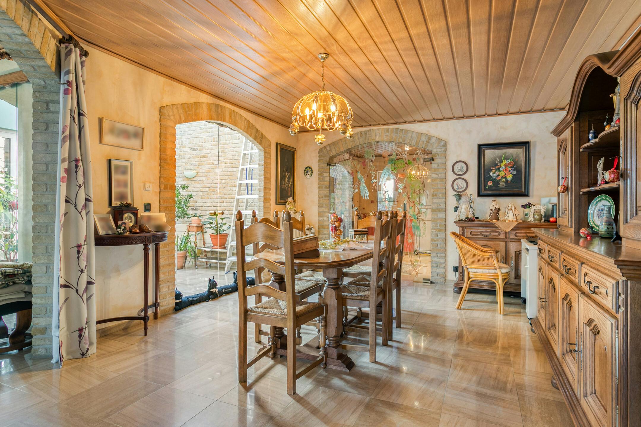 Alleenstaande villa met 3 slaapkamers in Ronse te koop foto 5