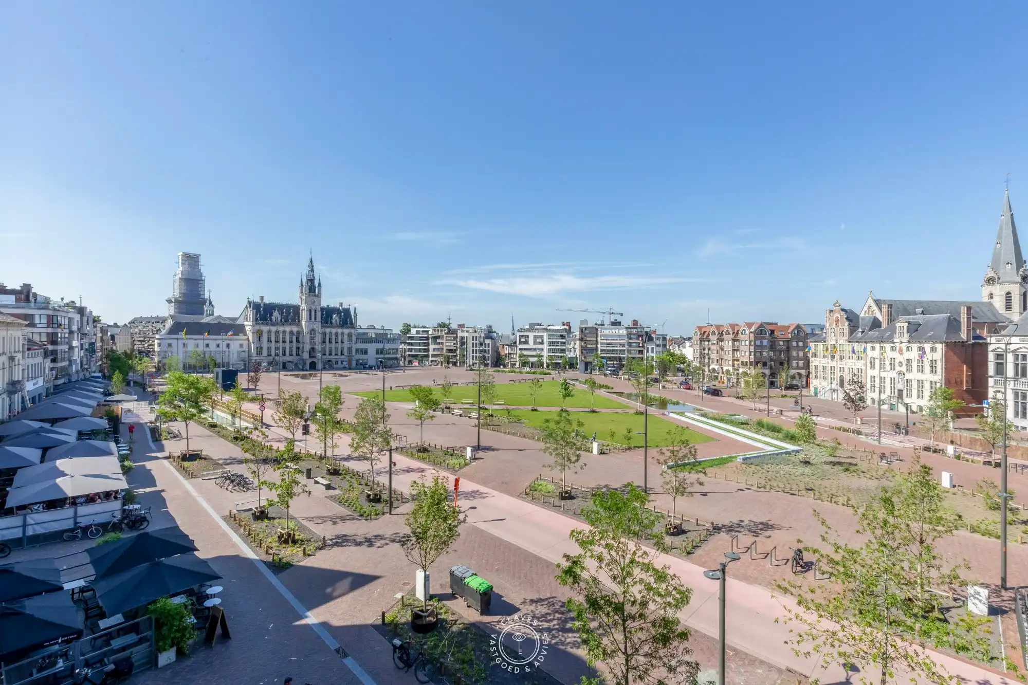 Wonen met zicht op het kloppend hart van de stad foto {{pictureIndex}}