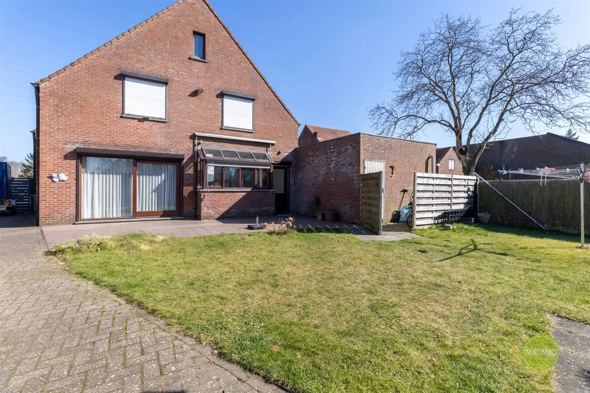 Uniek handelshuis met ruime woonst op toplocatie in Mol  foto 36