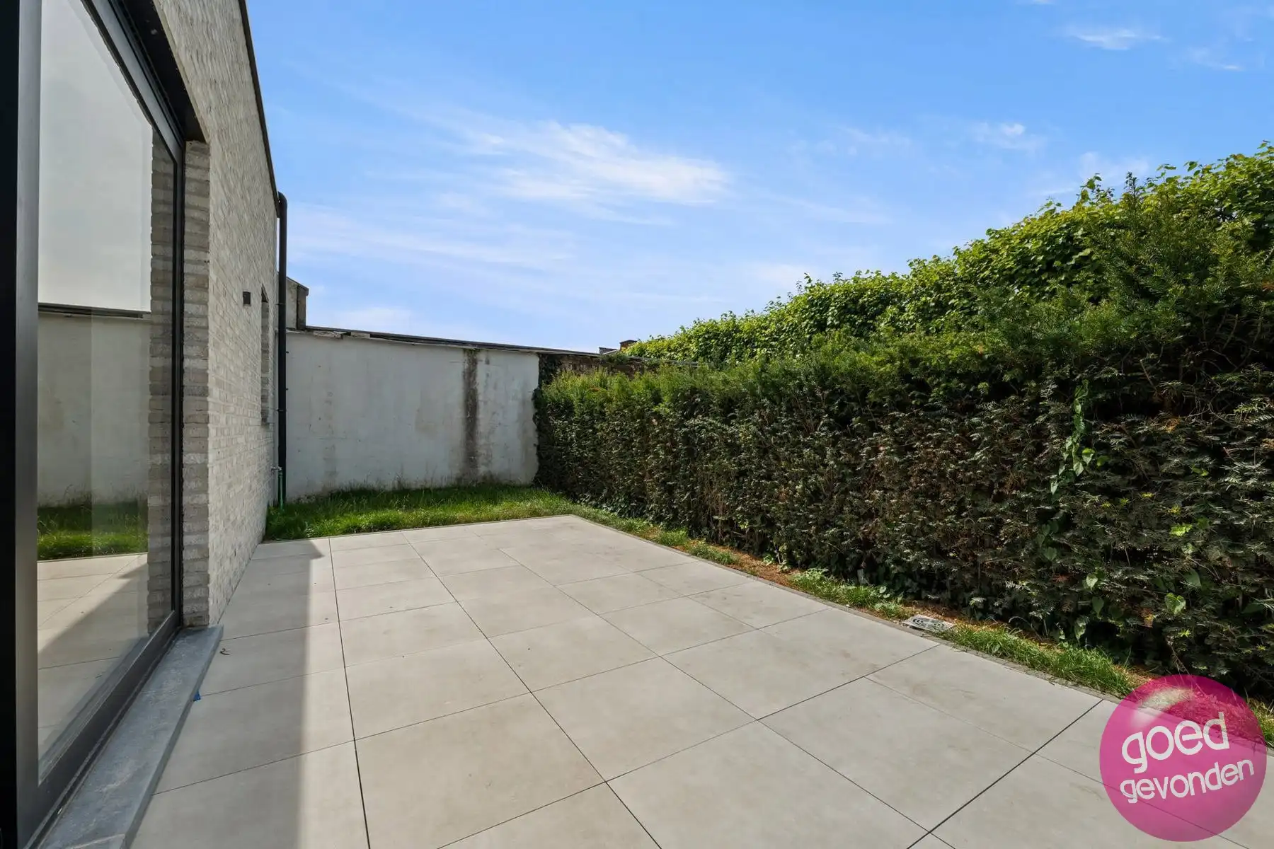 NIEUW APP - 1of2 SLK - TERRAS - KELDER - CENTRUM - GEEN BTW foto 8