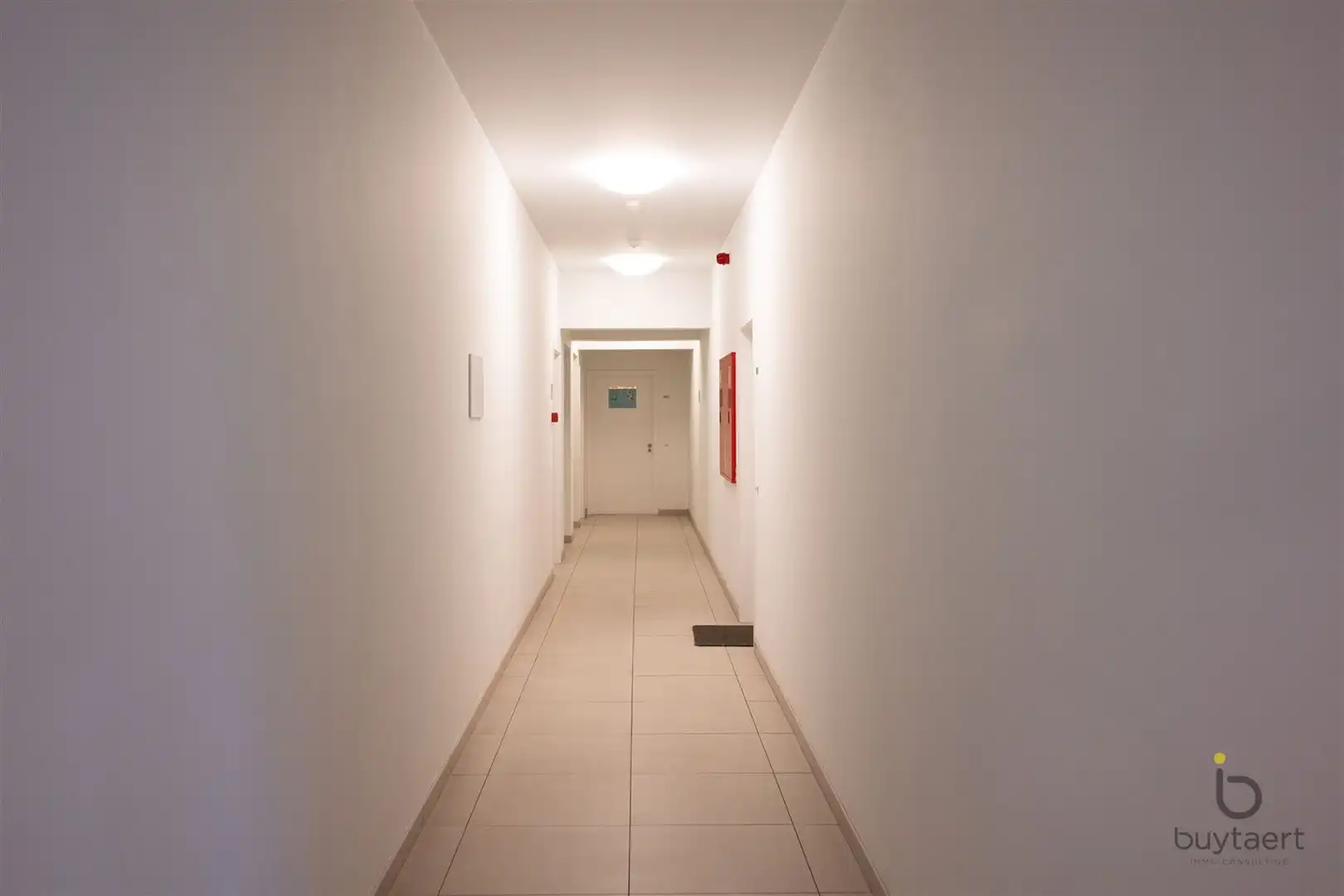 Schitterend nieuwbouw appartement met twee slaapkamers en prachtig overdekt terras te midden van de diamantwijk en de Persgroep! foto 26