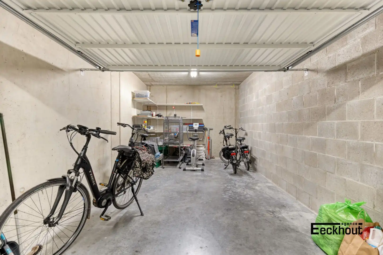 Modern 2-slaapkamer appartement met open zicht op groen foto 20