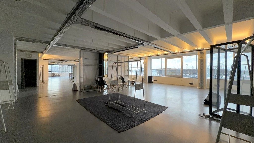 Kantoor te huur met uniek zicht op het MAS in Antwerpen foto 3