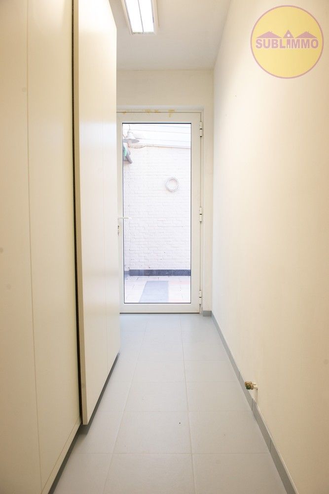 Ruime woning met afzonderlijk appartement op een perceel van 858 m² in Mol. foto 22