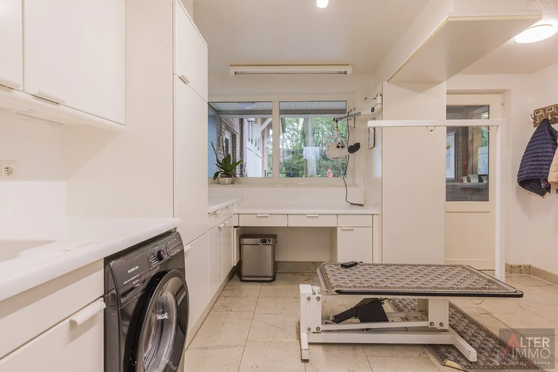 VERKOCHT! Uitzonderlijke villa in een schitterende residentiële, groene setting op een royaal perceel van 48a 15ca. te Zolder! foto 16