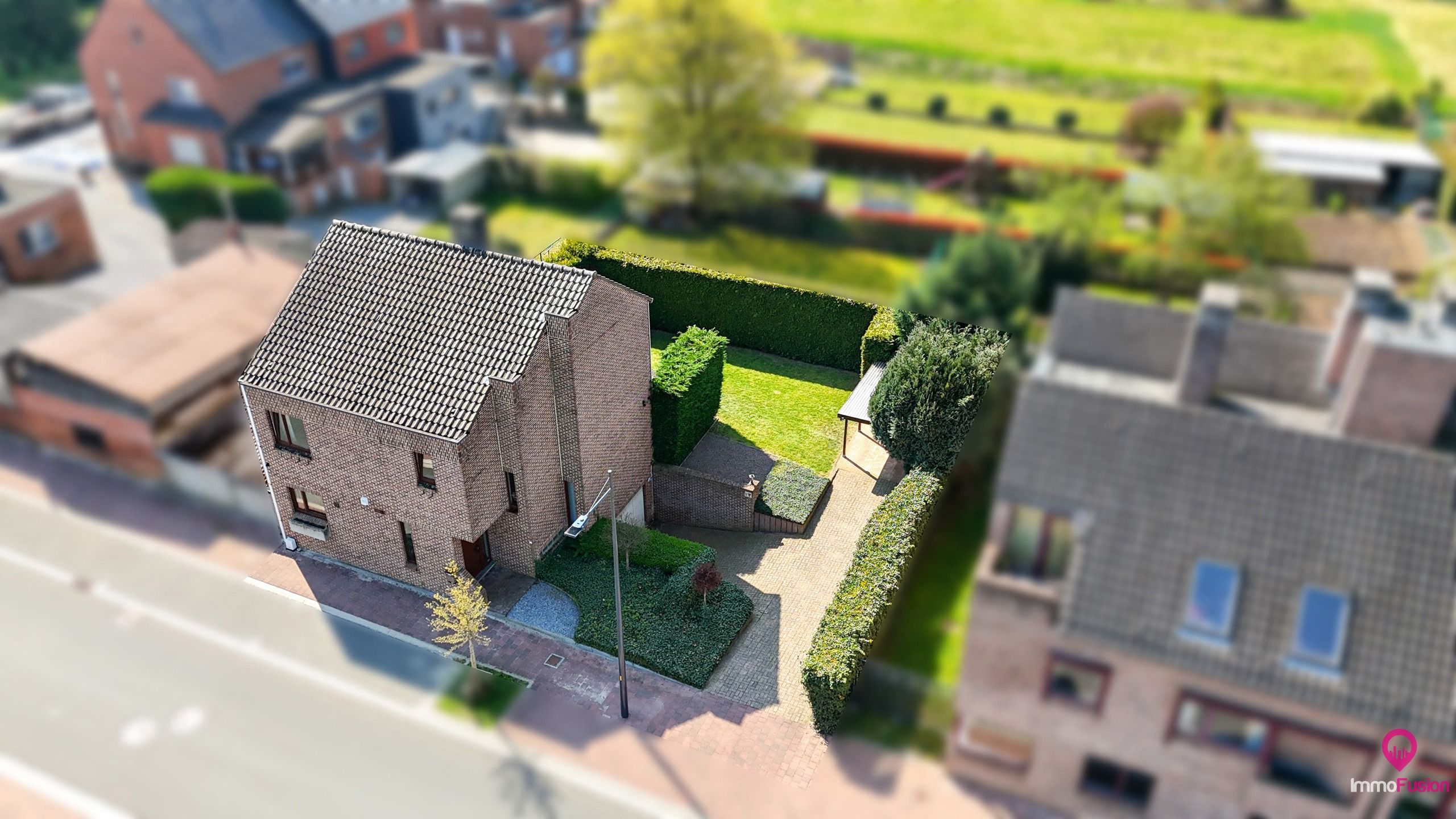 Charmante woning met 3 slaapkamers en inpandige garage! foto 38