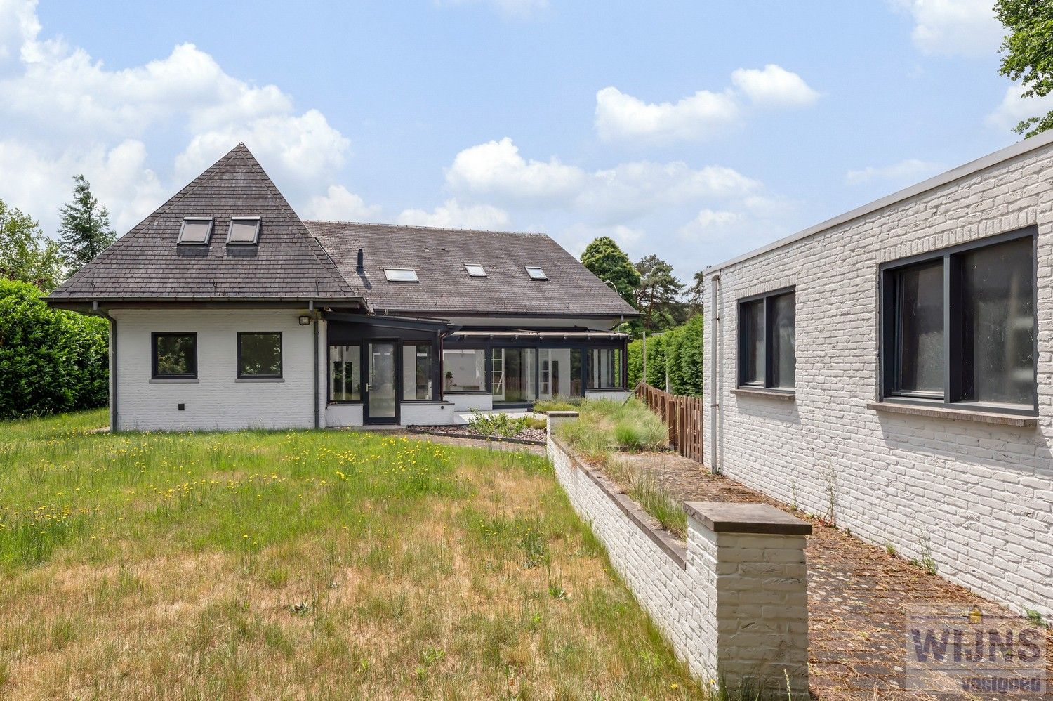 "OPENHUIS" op donderdag 26/06 van 18u tot 19u30!! Prachtige en ruime villa met mogelijk zes slaapkamers gelegen op een toplocatie. foto 15