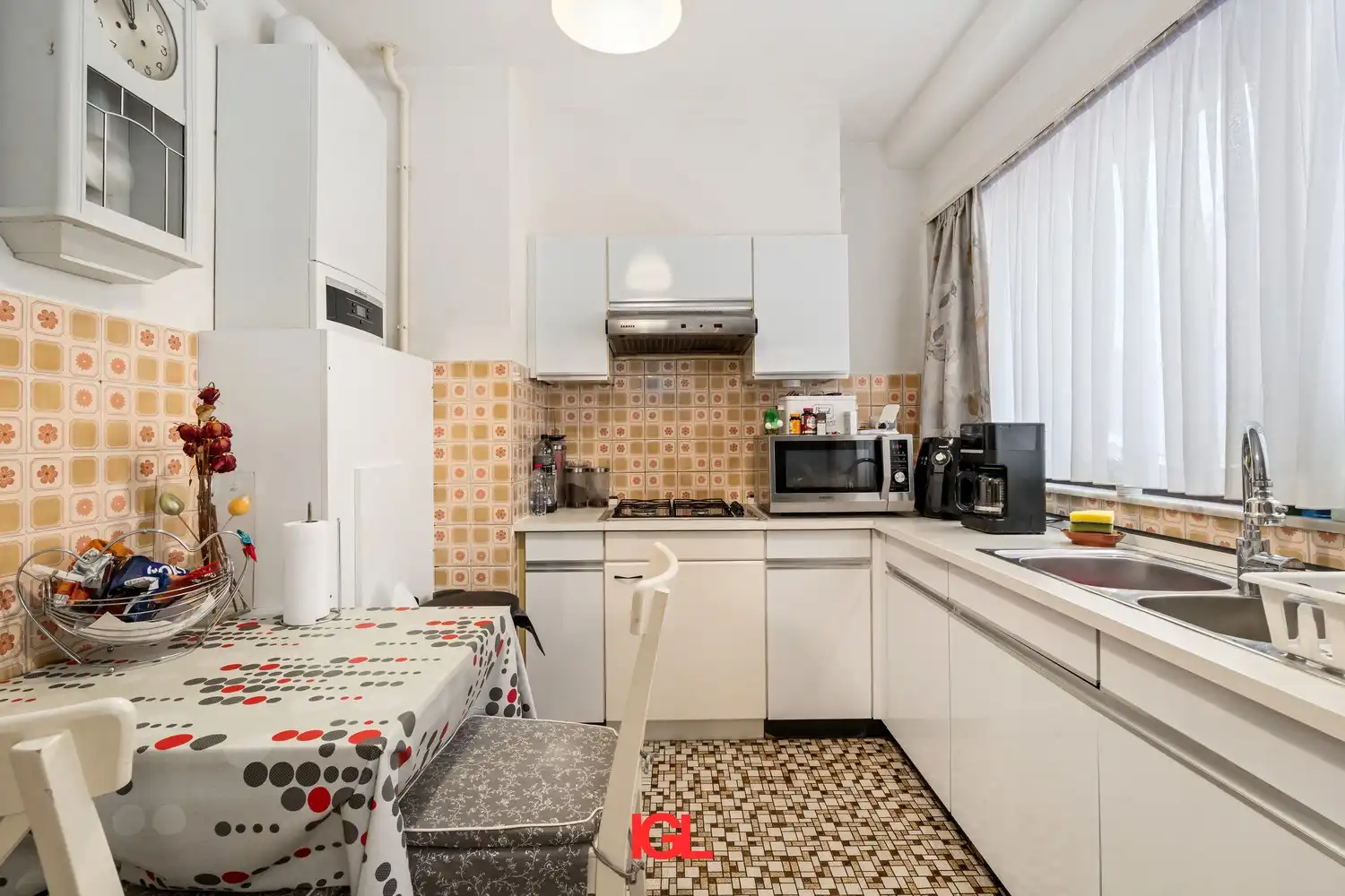 Ruim 3-kamer appartement nabij het centrum van Halle foto 7