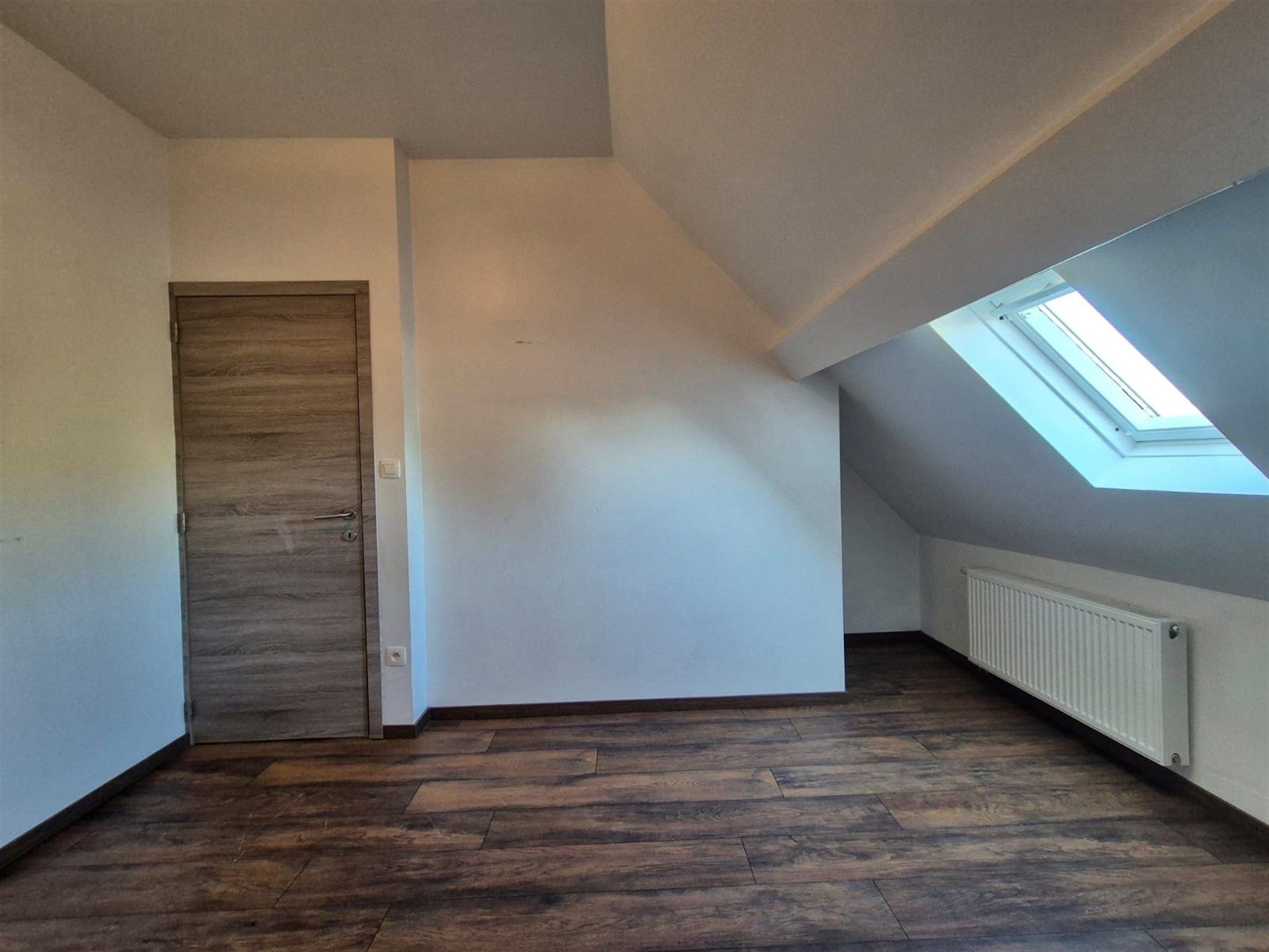 Gezellige woning met grote tuin in Wetteren.  foto 16
