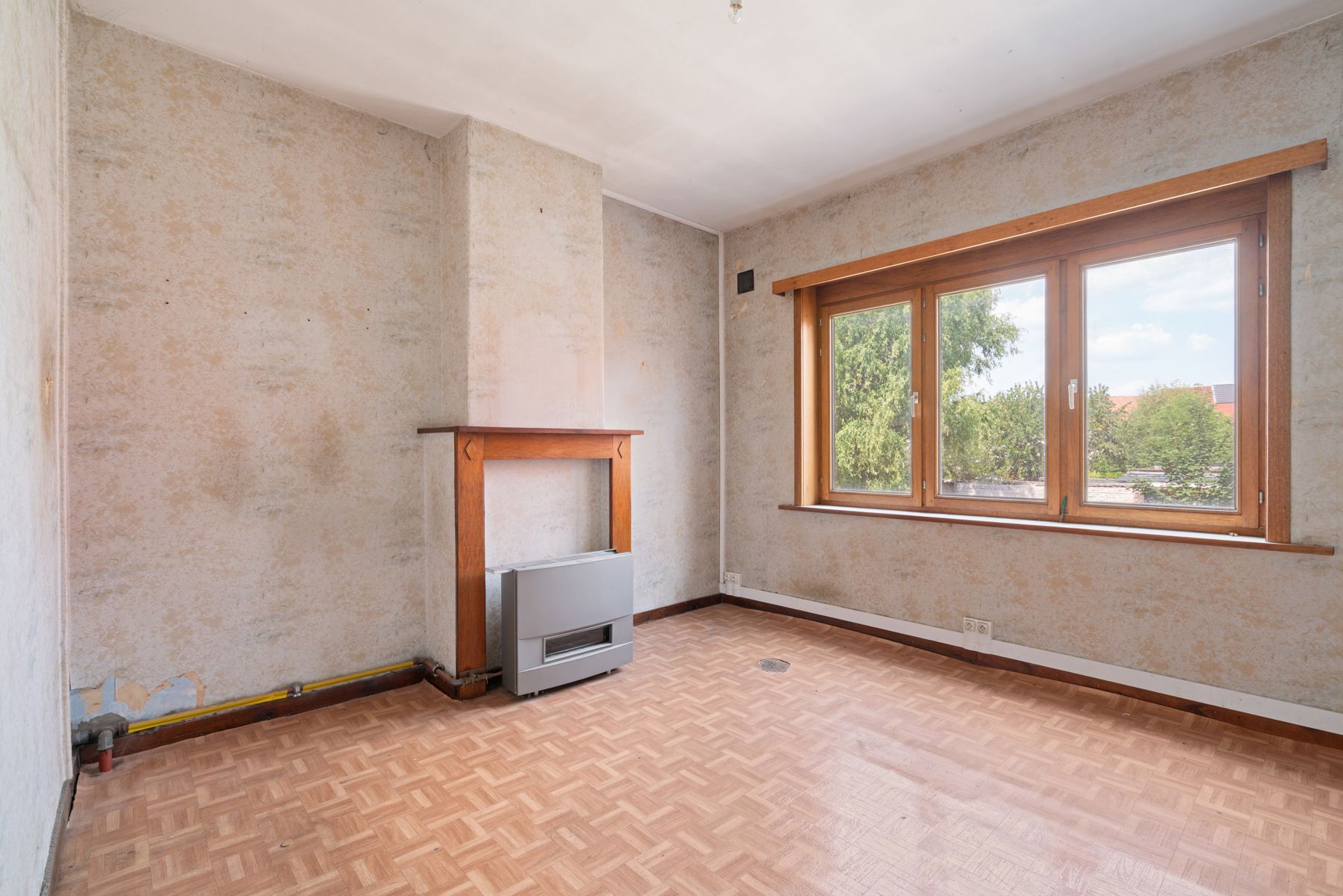 Te renoveren woning met tuin in Gentbrugge foto 12
