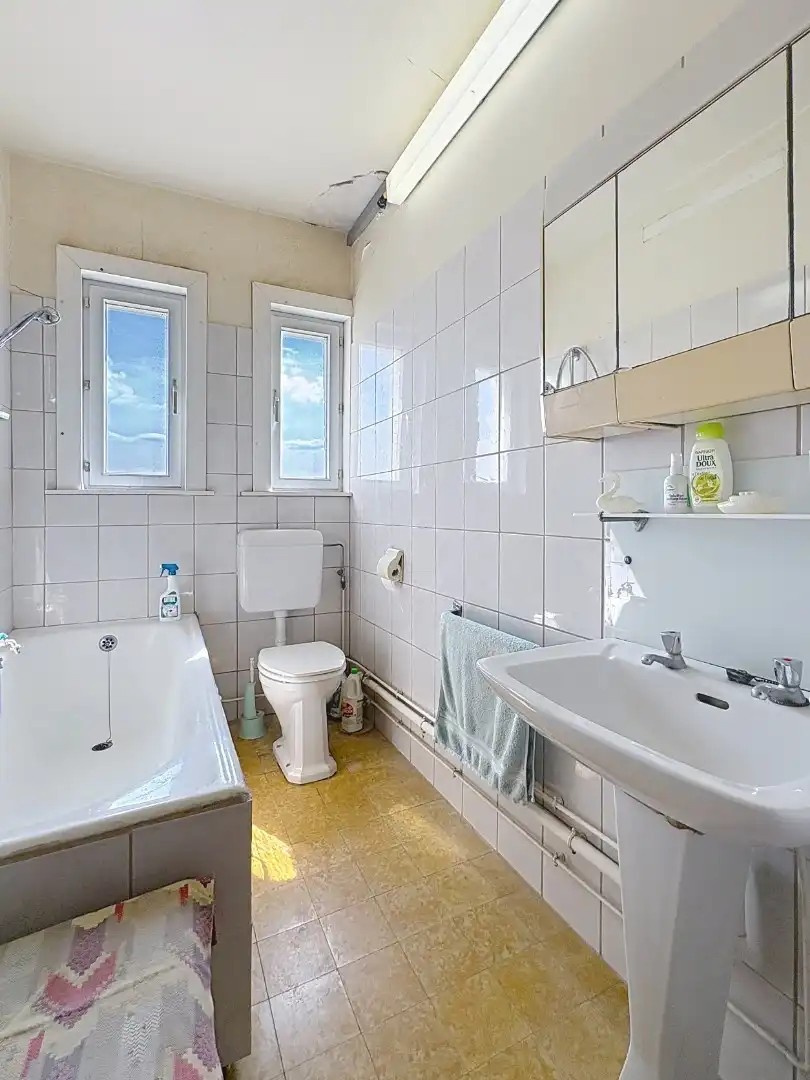 Te renoveren appartement met frontaal zeezicht - garage mogelijk foto 15