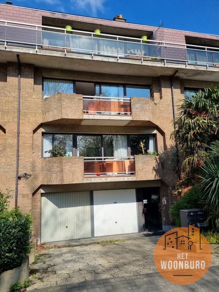 Gelijkvloersappartement met tuin foto {{pictureIndex}}