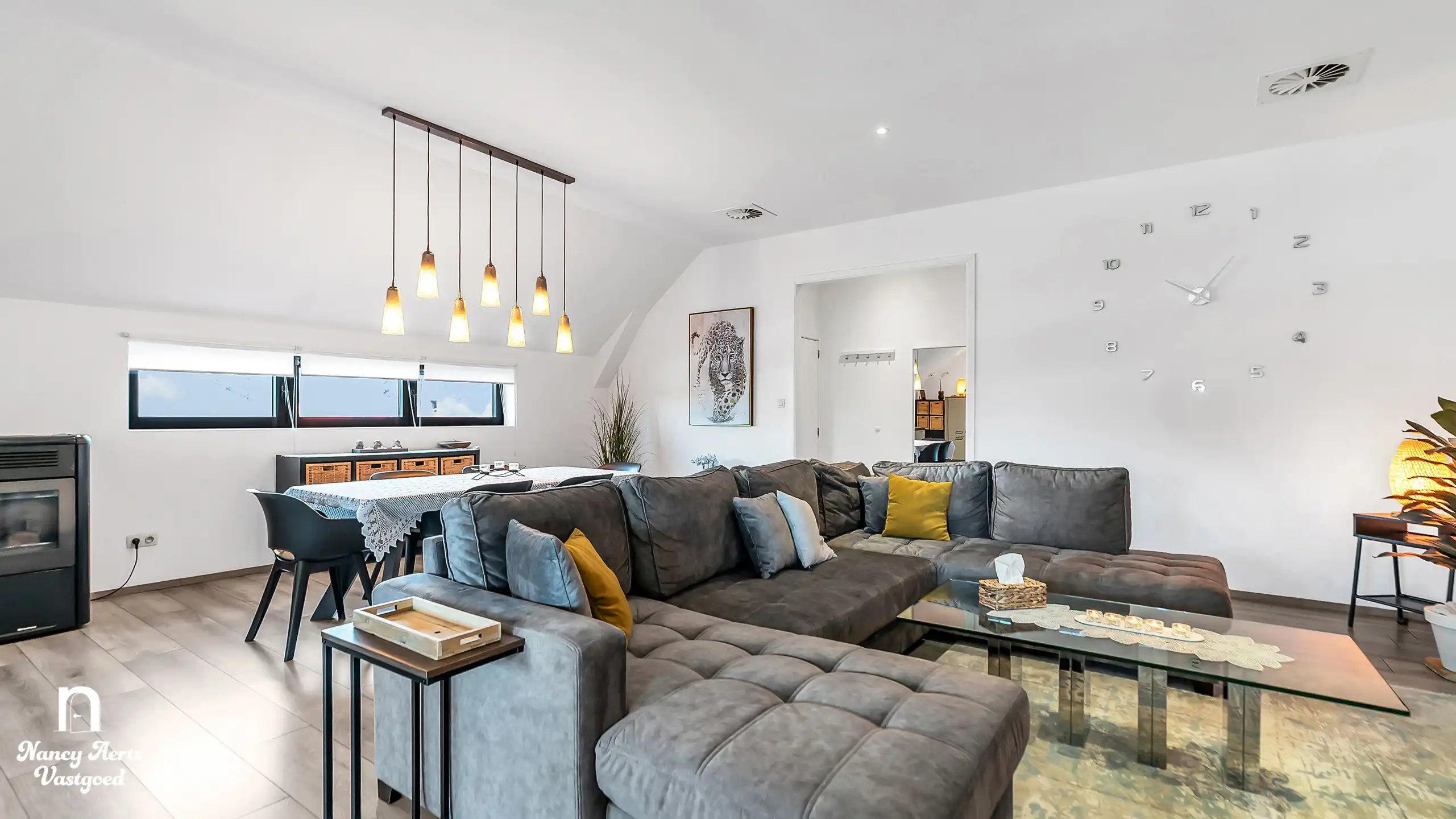 Karaktervolle duplex met loftgevoel en tuin in Zonhoven foto 6