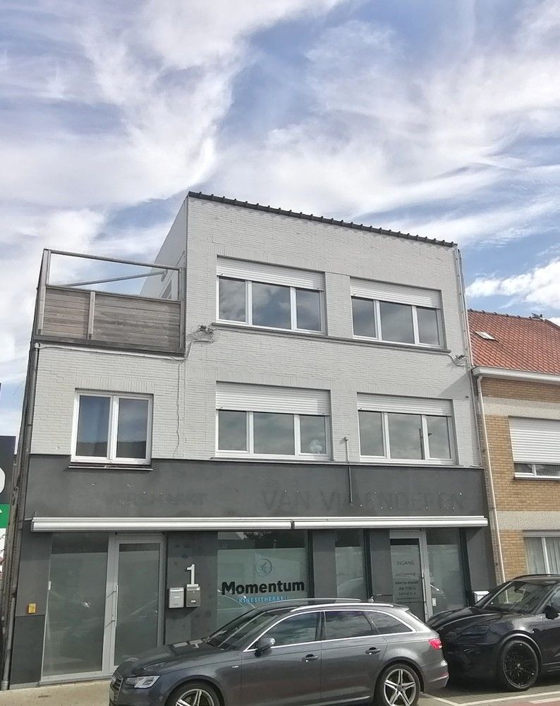 Te koop: modern duplexappartement met groot terras in Middelkerke foto 12