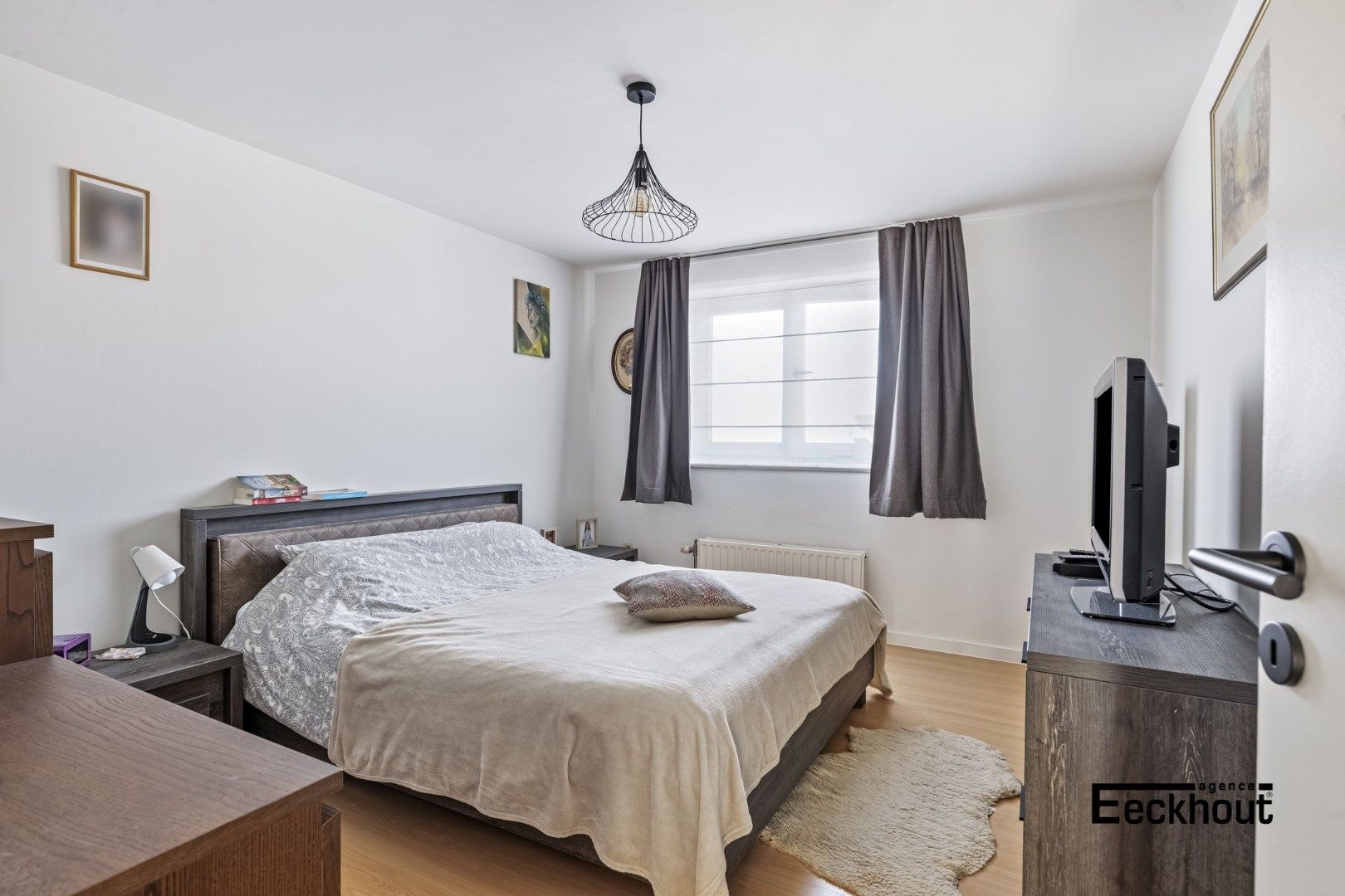 Ruim instapklaar appartement (143m²) met terras(9m²) en 3 slaapkamers in Bredene Dorp! foto 12