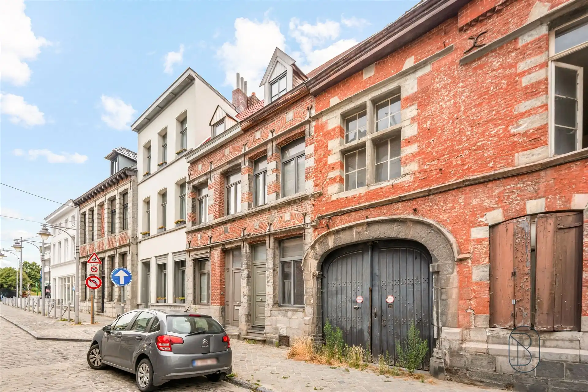 Charmante woning met 4 slaapkamers in centrum van Doornik foto 2