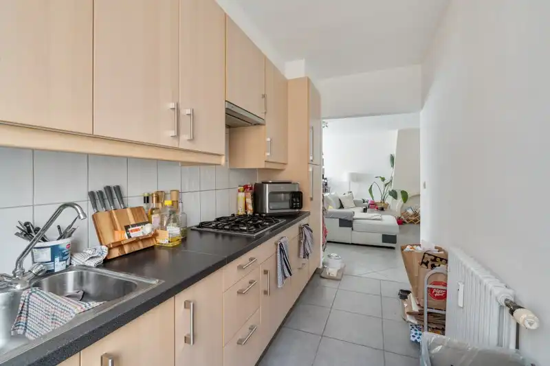 Zeer goed gelegen appartement met 2 slaapkamers foto 8