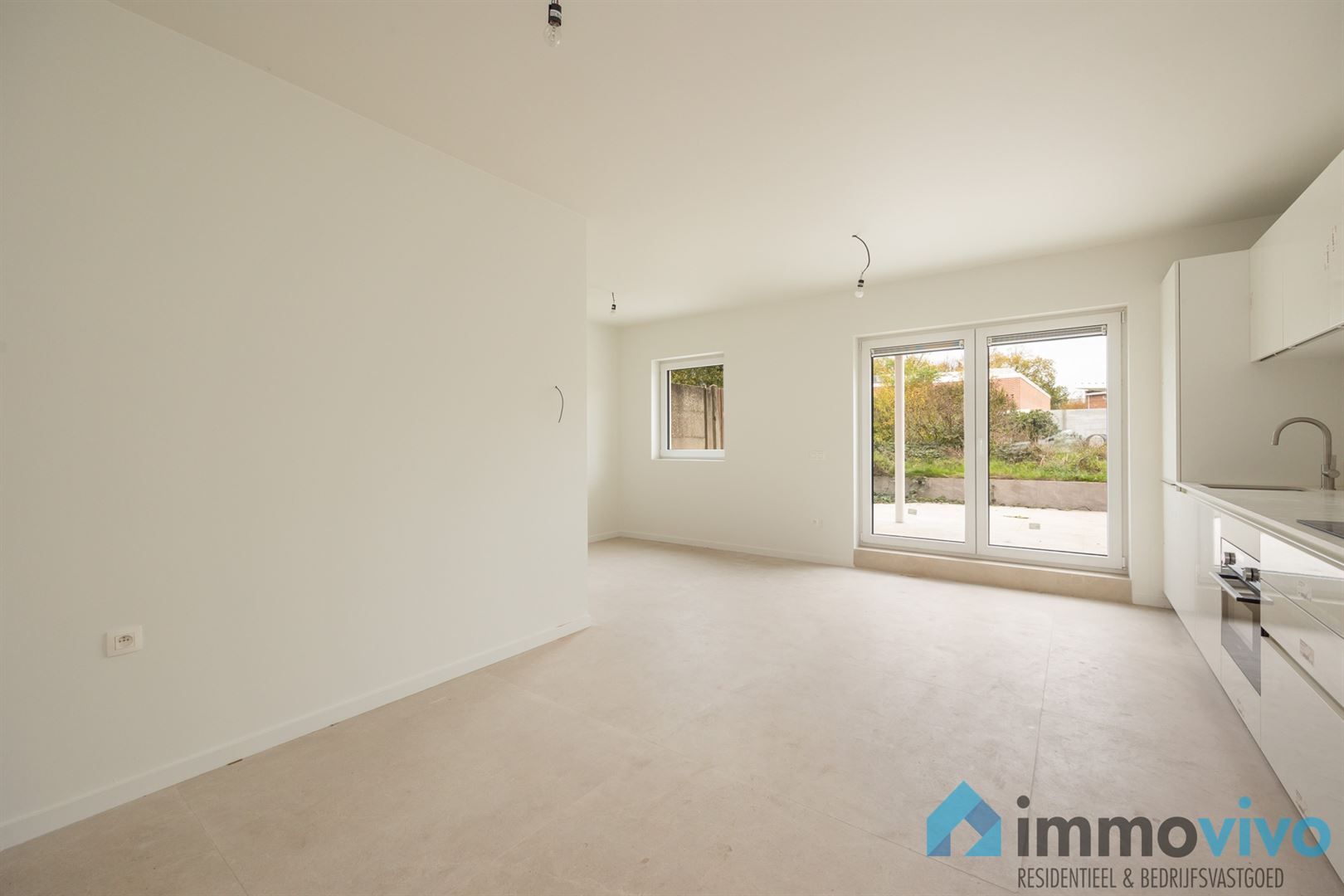 Prachtig gerenoveerd gelijkvloers appartement met één slaapkamer en privé tuin foto 9