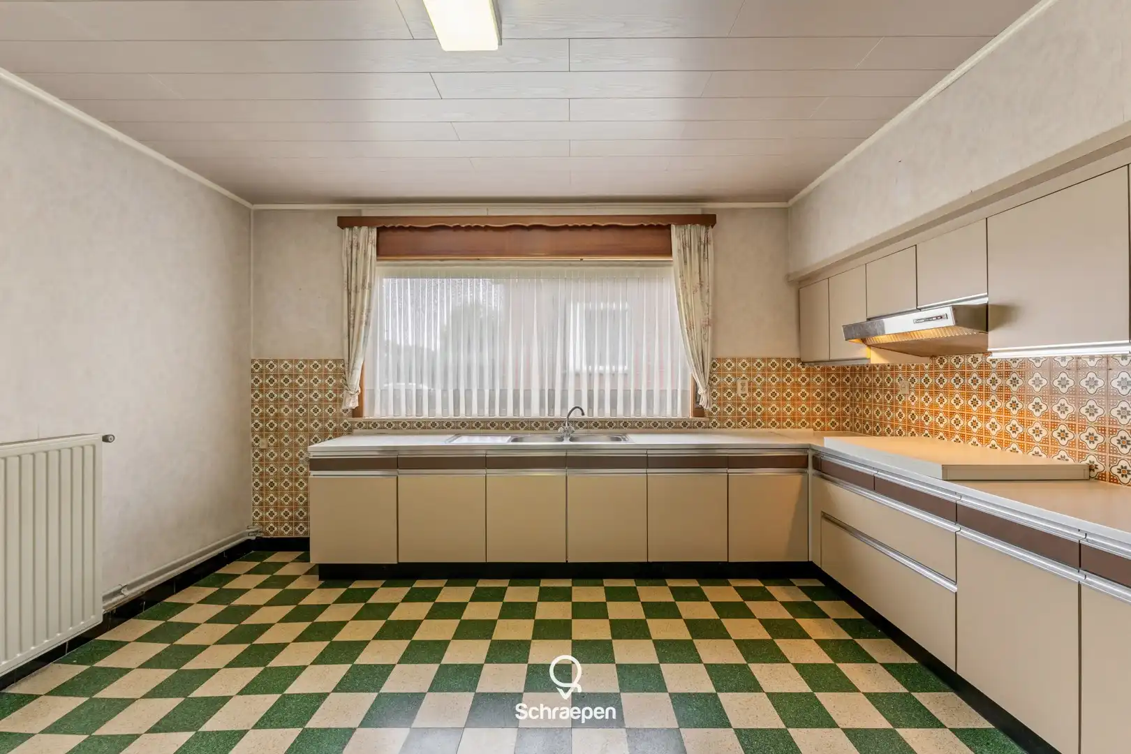 Te renoveren gezinswoning met 4 slpks op een perceel van maar liefst 17 are te Zonhoven! foto 9