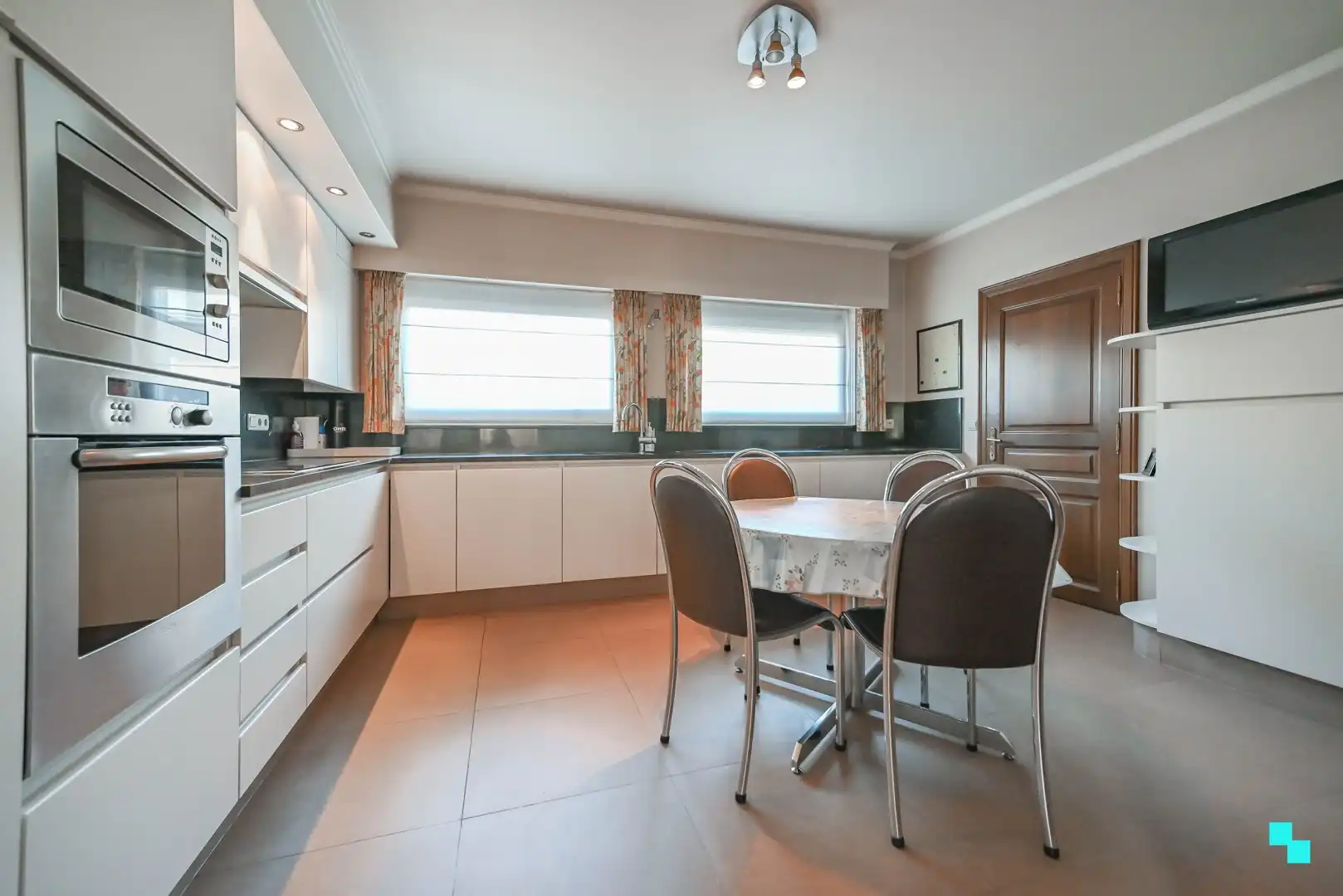 Prachtige villa op Zuidgericht perceel met verzichten te Lendelede foto 14