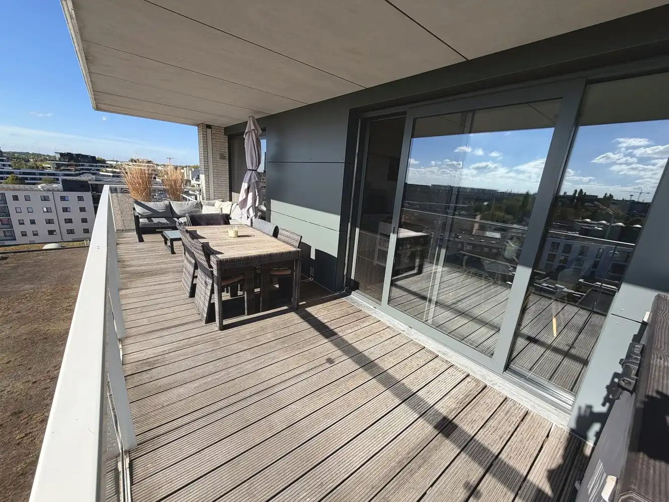 Modern appartement met 2 slaapkamers, garage en ideale ligging in het hart van Hasselt! Te huur voor een comfortabele levensstijl. foto 6