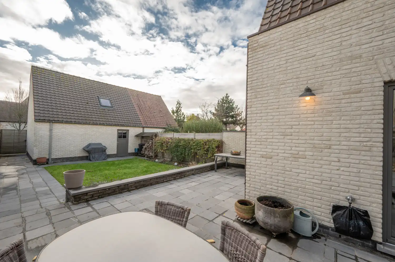 Zeer ruime en instapklare woning te koop met zonnige tuin en garage in Heulebrug te Knokke-Heist foto 35
