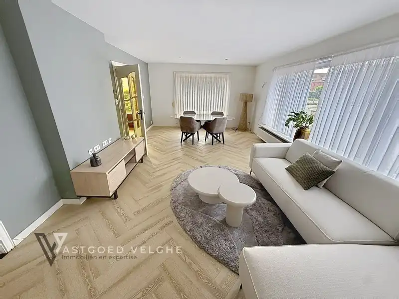 Woning met 3 slaapkamers op uitzonderlijk perceel van 1,63 hectare in groene omgeving foto 3
