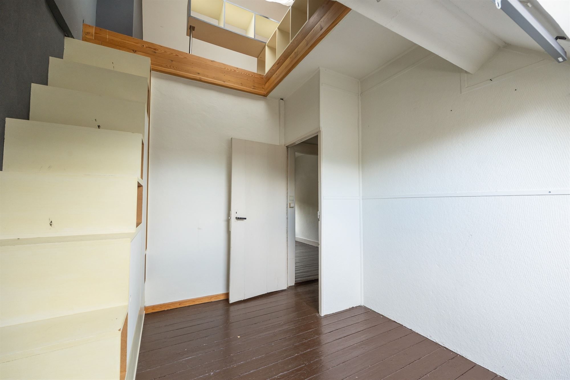 Op te frissen arbeiderswoning op TOPlocatie foto 13