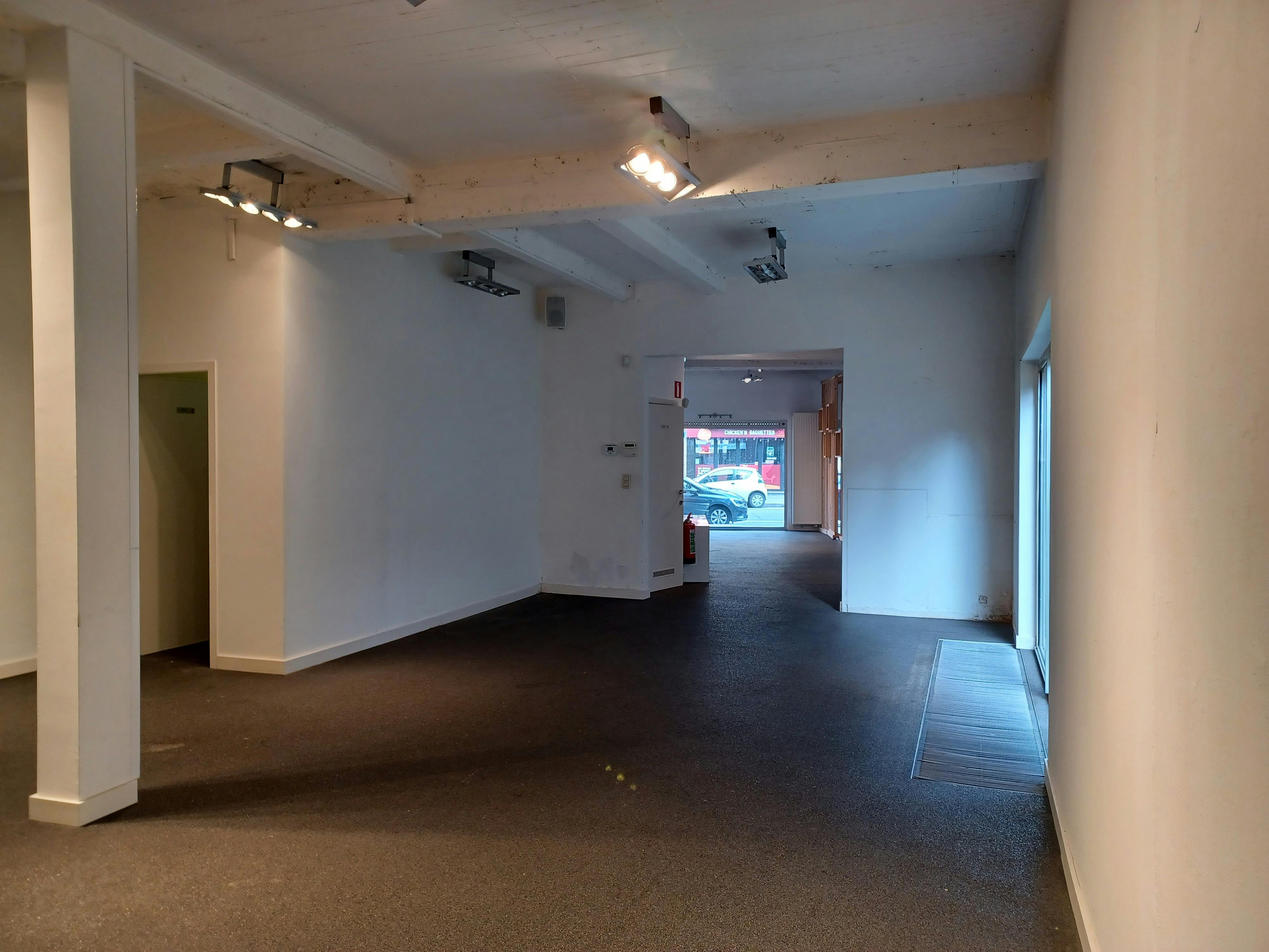 Handelspand te koop in centrum Brasschaat! foto 13