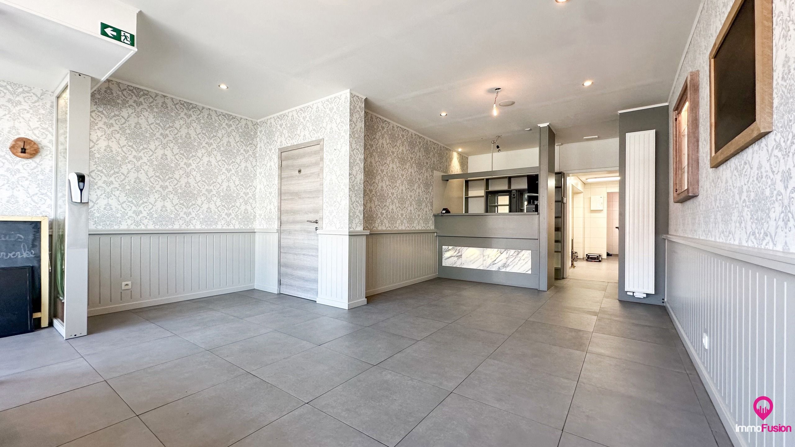 Wonen, werken & zorgen: woning met 2 vergunde nr's Zonhoven! foto {{pictureIndex}}