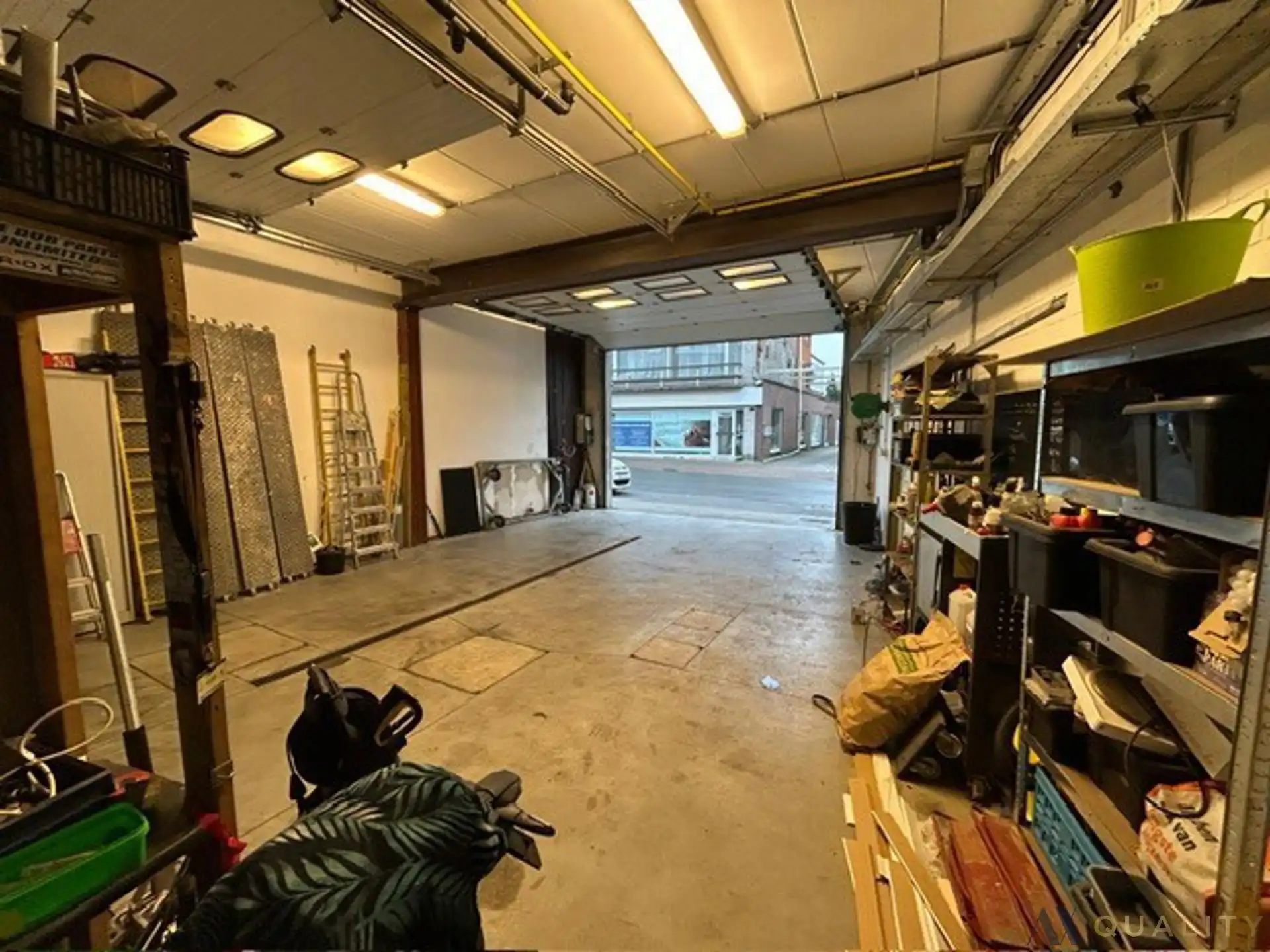 Ruime woning met tal van mogelijkheden en ruime garage  foto 27