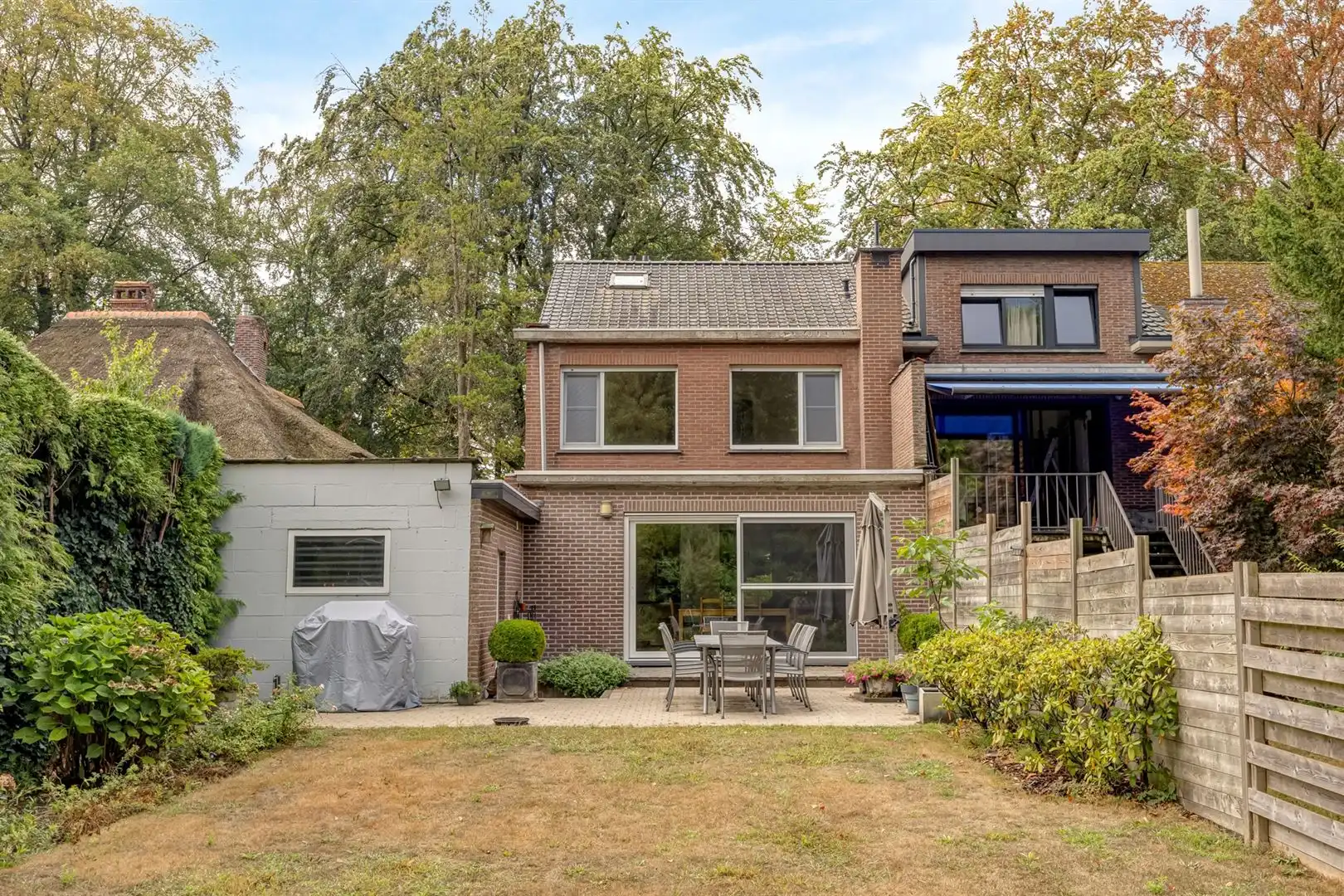 Ruime halfopen woning in het groene Mariaburg-Brasschaat foto 2