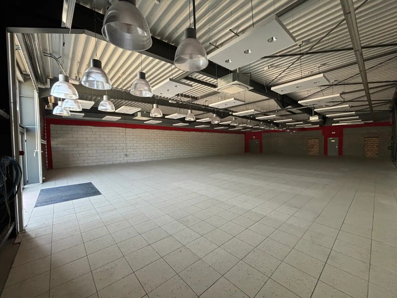 Handelspand 520 m² te huur – Maldegem naast AVA foto 3