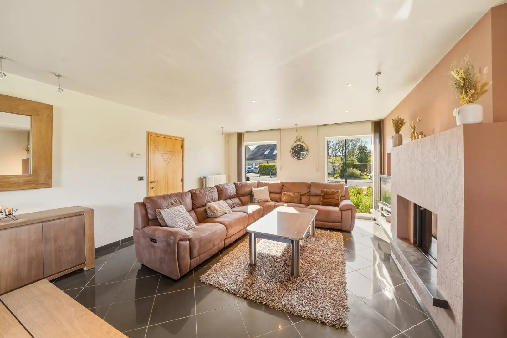 Ruime alleenstaande woning nabij zee en strand! foto 3