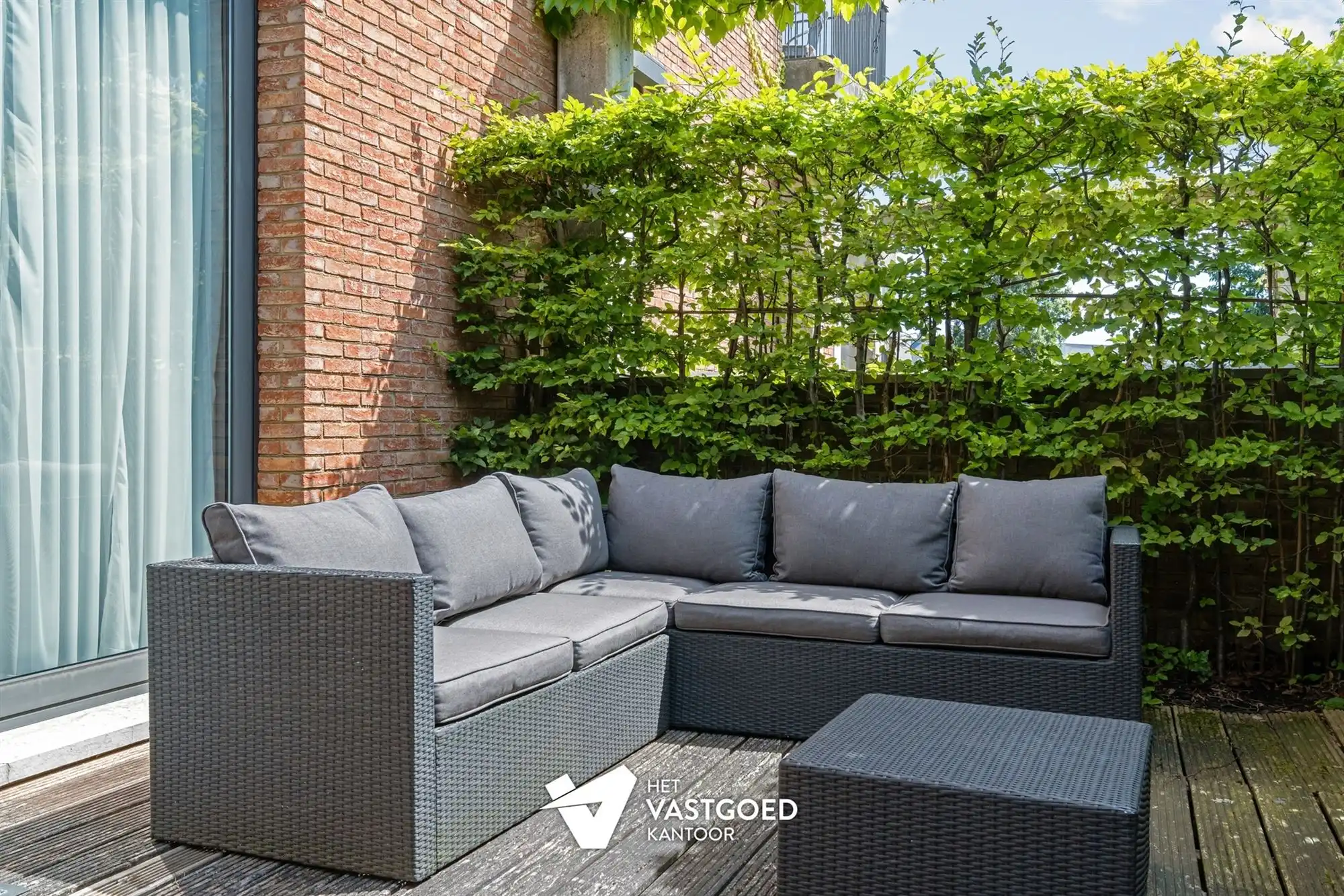 PRACHTIG GELEGEN GELIJKVLOERS APPARTEMENT MET 1 SLAAPKAMER EN ZEER RUIM TERRAS AAN DE KEMPISCHE KAAI TE HASSELT foto 28