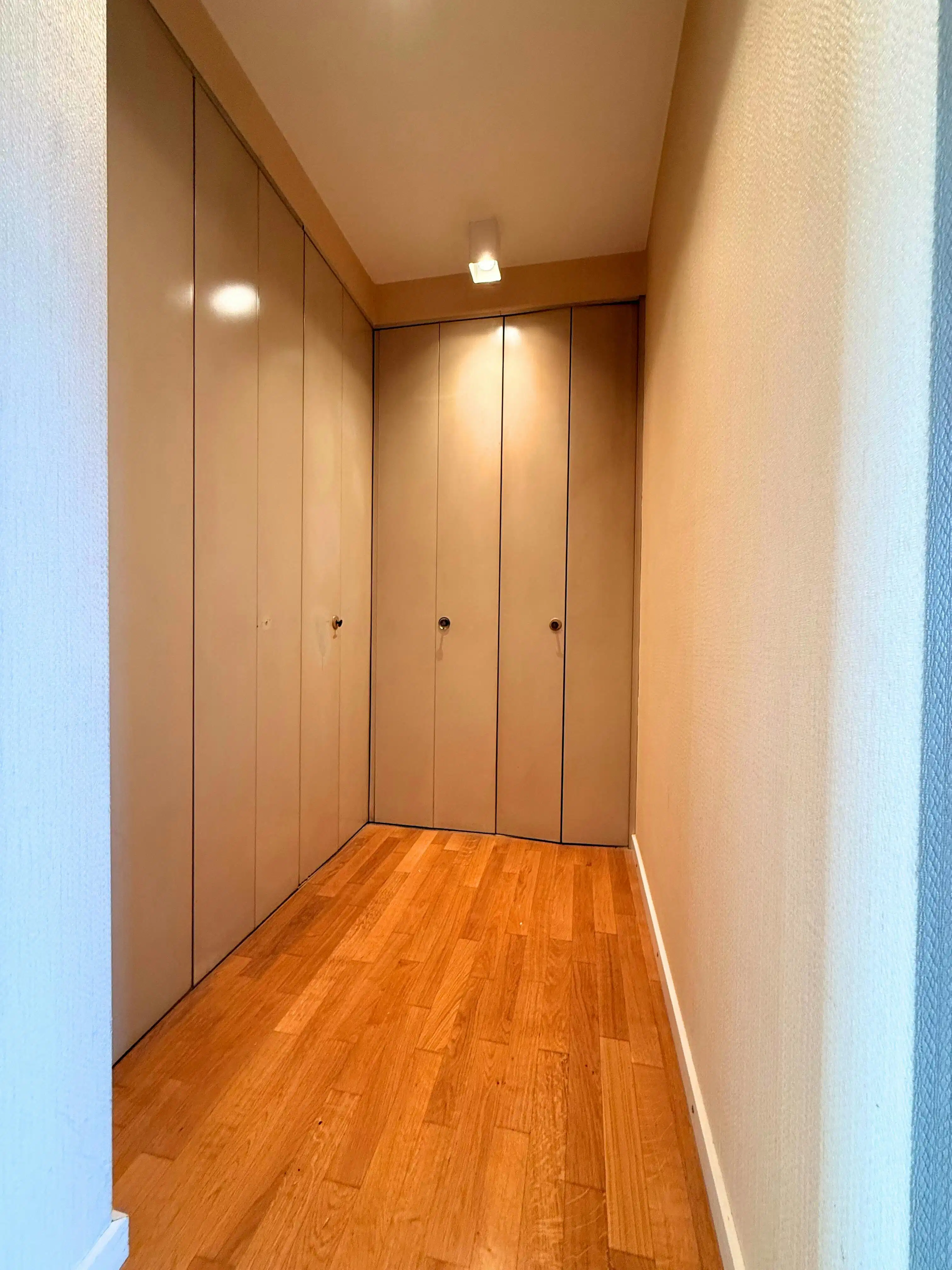 Instapklaar appartement met perfect ZW-oriëntatie in Ieper  foto 18