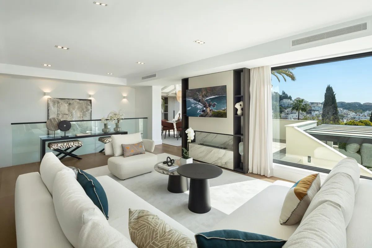 Stijlvolle luxe in Nueva Andalucía – adembenemende villa met uitzicht op La Concha en de Middellandse zee foto 2