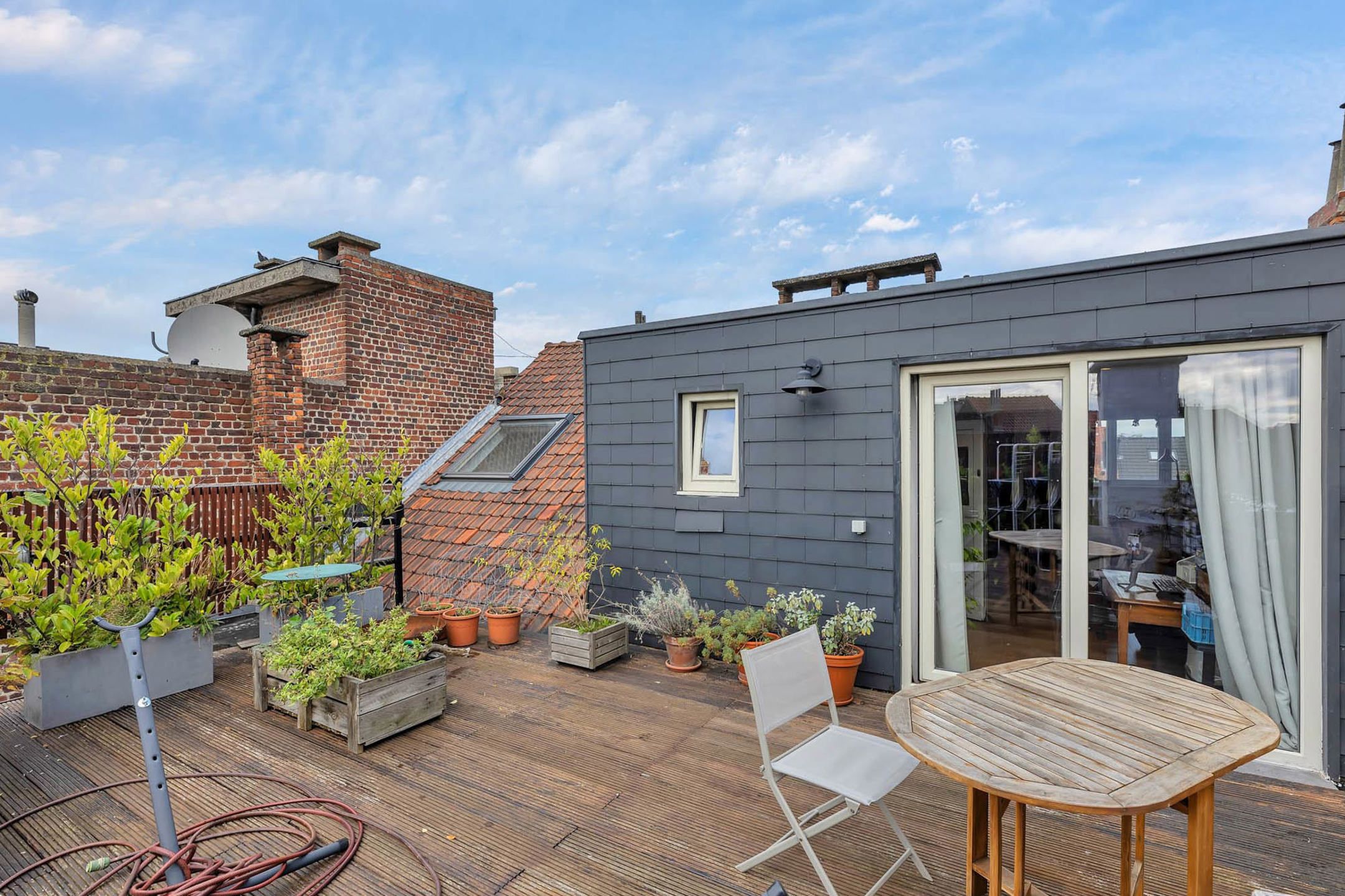 Instapklaar app. met groot terras van 40m² op goede ligging! foto 22